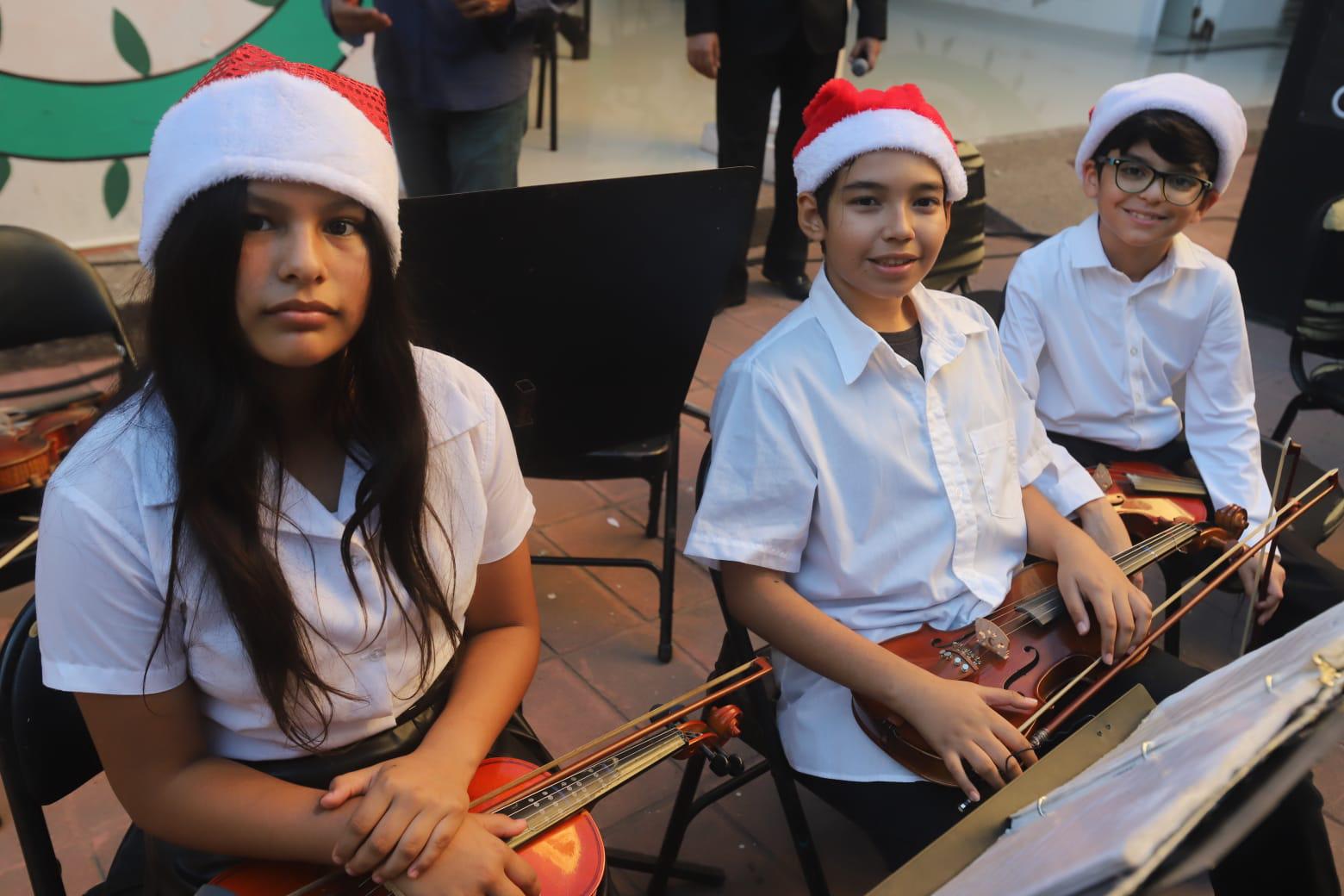 $!Vanessa Gallardo, Javier González y Gael Sandoval.