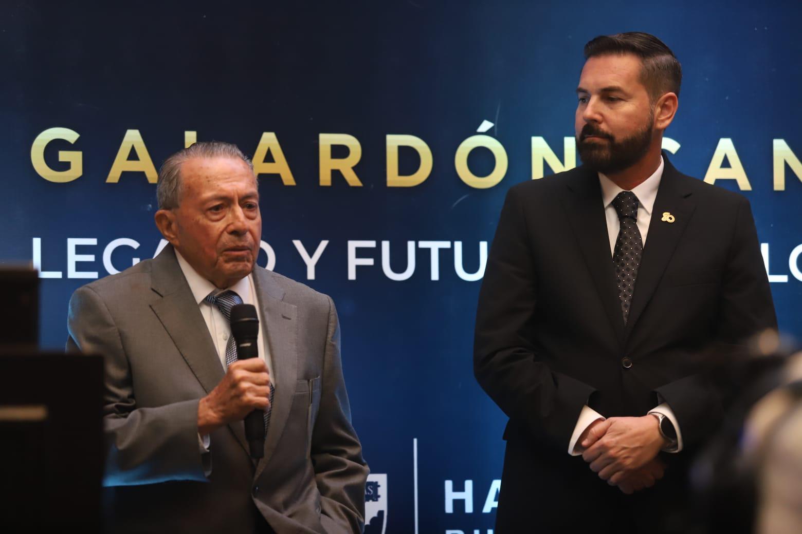 $!Canacintra reconoce a Grupo Pinsa como líder de la industria atunera