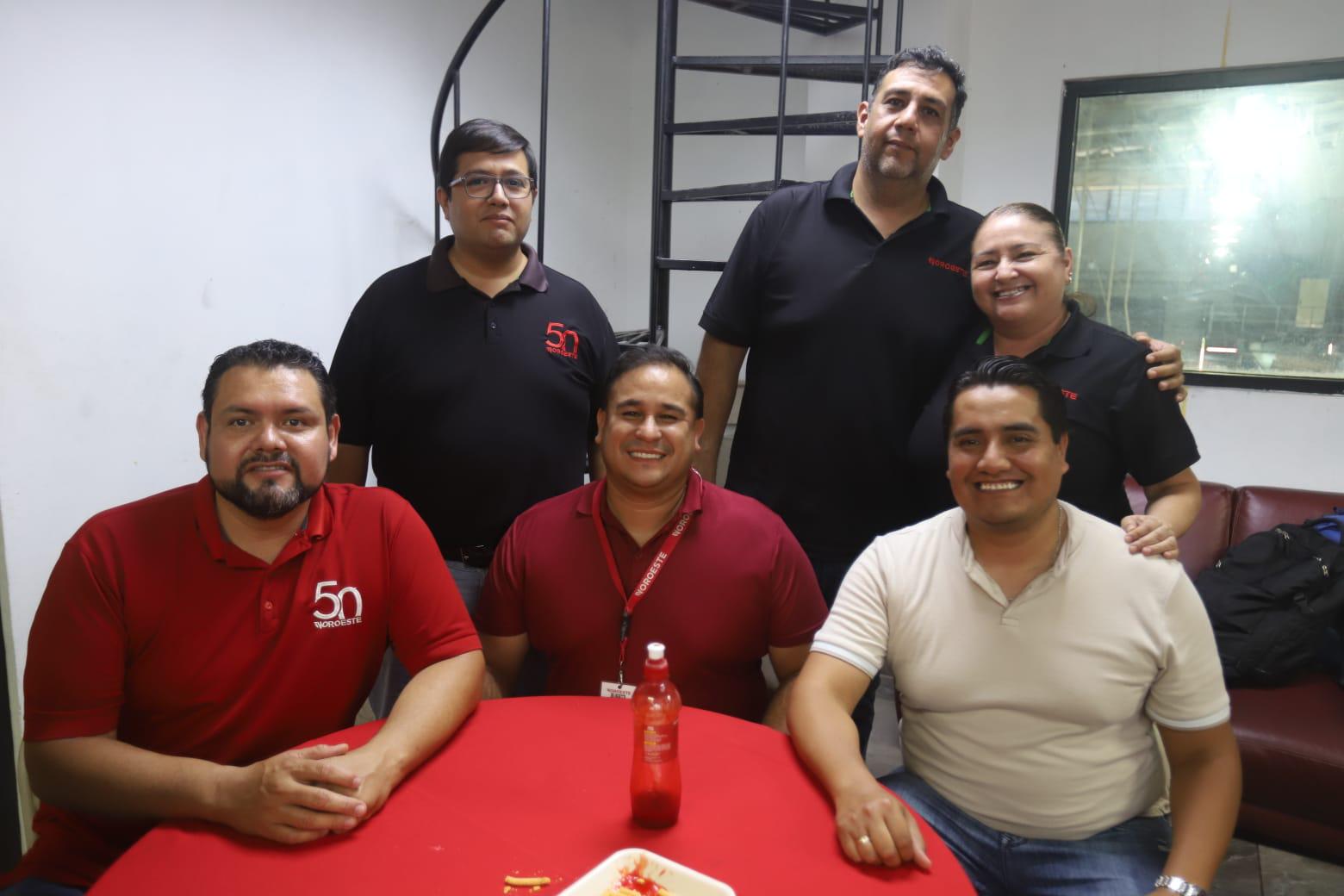 $!Miguel Flores, Gregory Sauceda, Marisela González, Omar Salas, Manuel Serrano y Eric Conde.