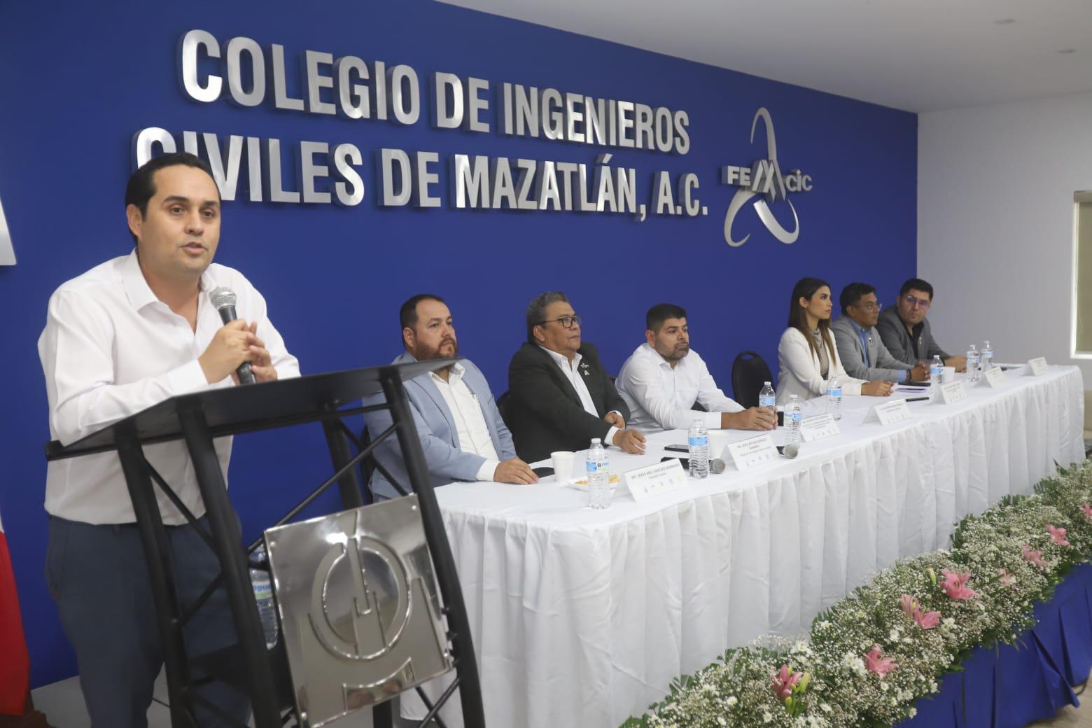 $!Capacitan a ingenieros y constructores como Directores Responsables de Obras