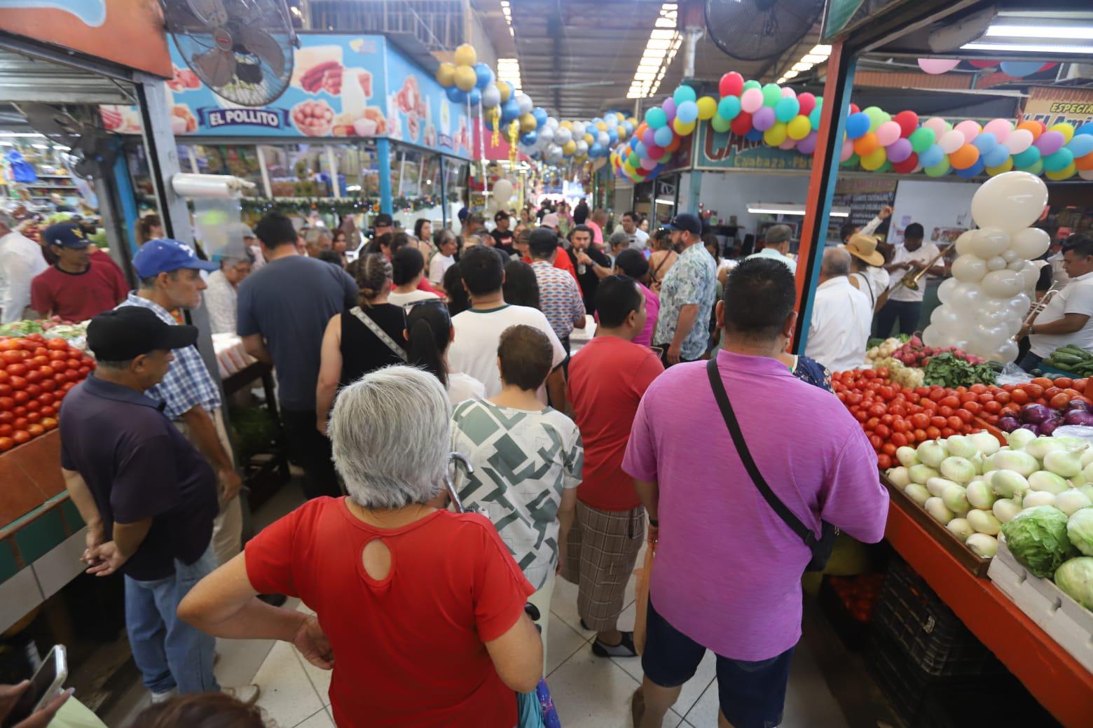 $!Con fiesta, conmemoran los 127 años de historia del Mercado Pino Suárez en Mazatlán