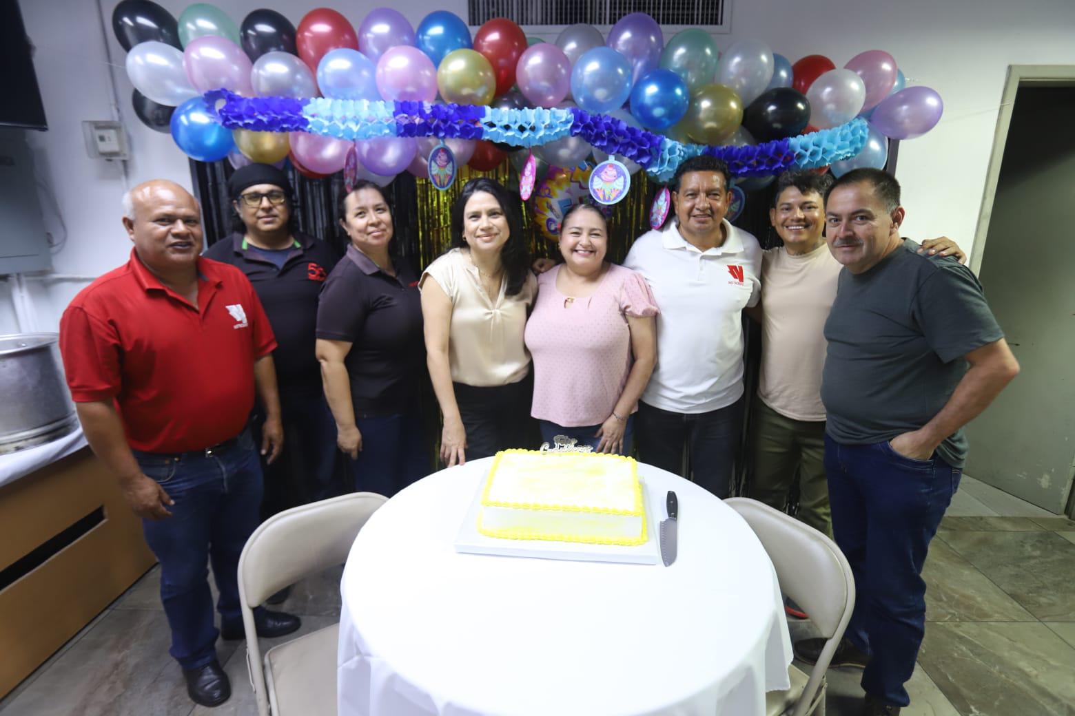$!Belizario Reyes, Hugo Lira, Lucía Partida, Guillermina García, Marisela González, Adán Valdovines, Carlos Zataráin y Jesús Herrera.
