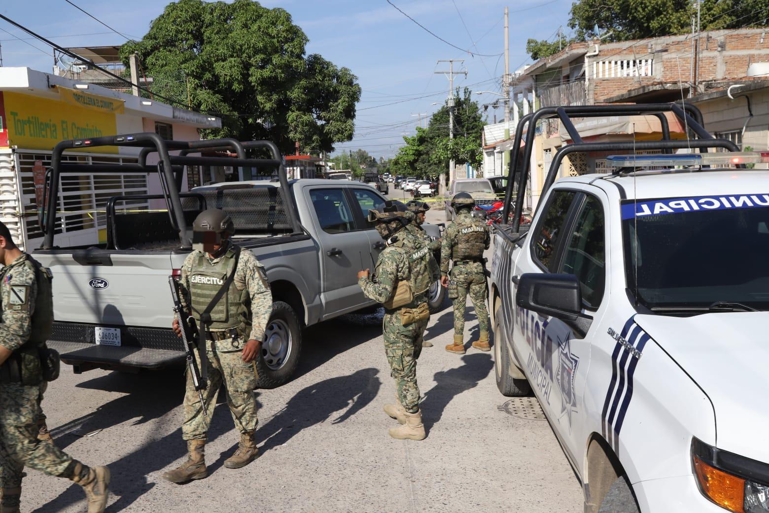 $!Matan a padre e hijo en ataque armado de la colonia Loma Atravesada, en Mazatlán