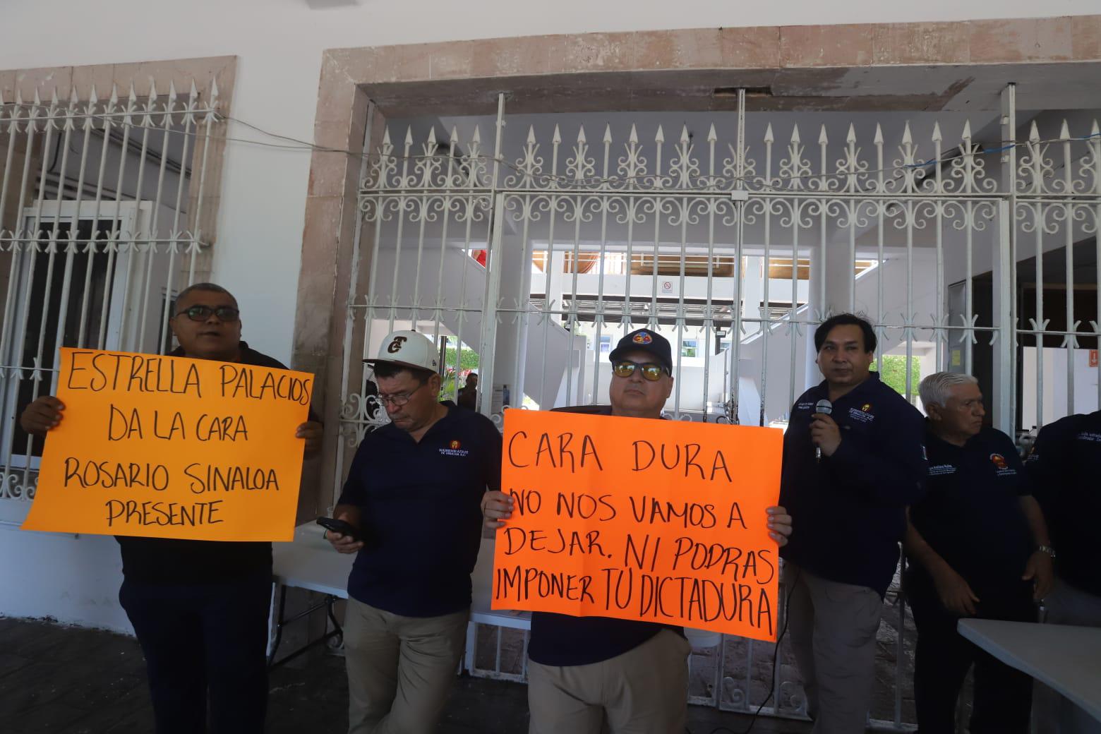 $!Levantan plantón Guerreros Azules tras promesa del Estado de atenderlos