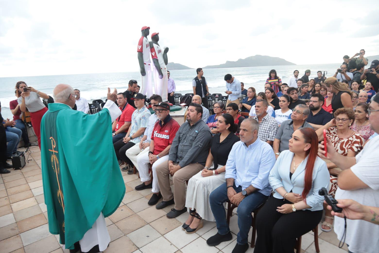 $!Venados de Mazatlán celebra 80 años de historia con emotiva ceremonia en el malecón