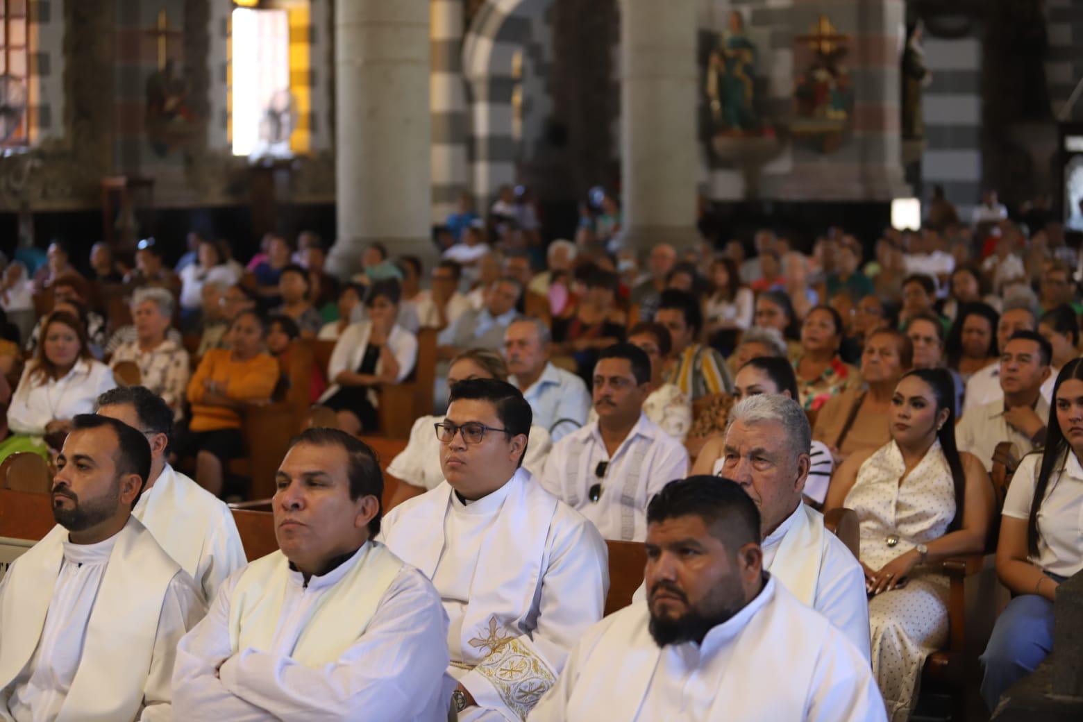 $!Da la bienvenida la Diócesis de Mazatlán a Luis Gonzalo Viera como nuevo diácono