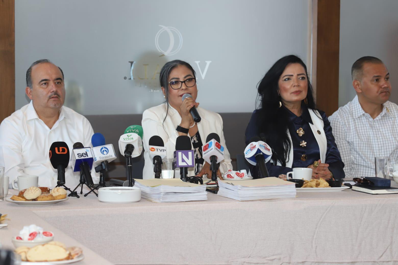 $!Pese a que el 99% de los turistas regresaría a Mazatlán, Canaco señala retos en promoción, limpieza y operativos