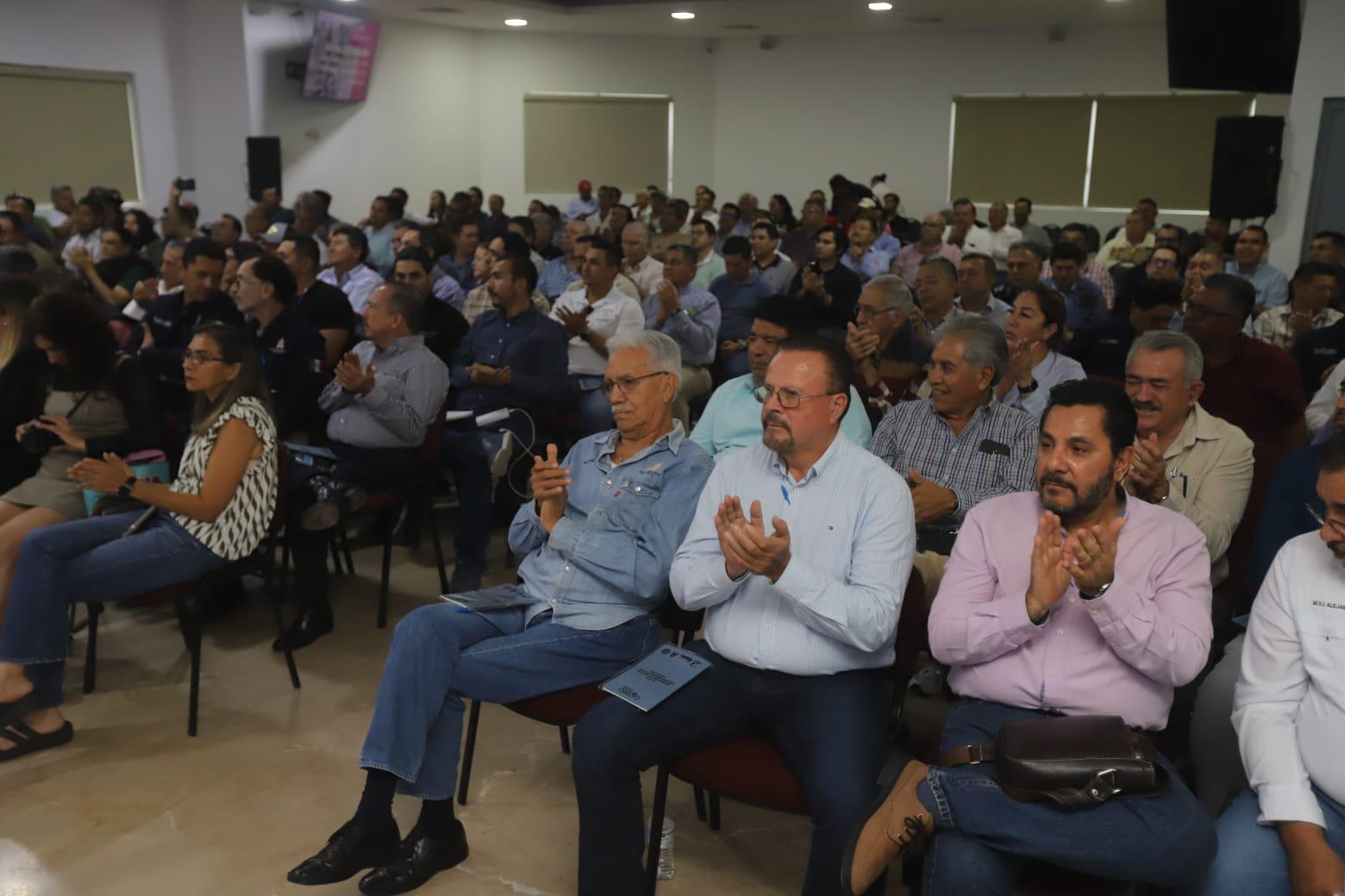 $!Capacitan a ingenieros y constructores como Directores Responsables de Obras