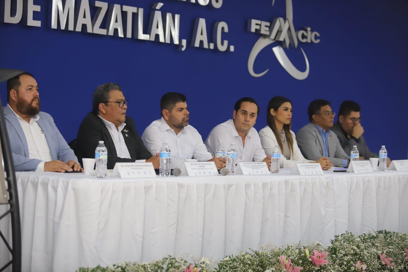 $!Capacitan a ingenieros y constructores como Directores Responsables de Obras