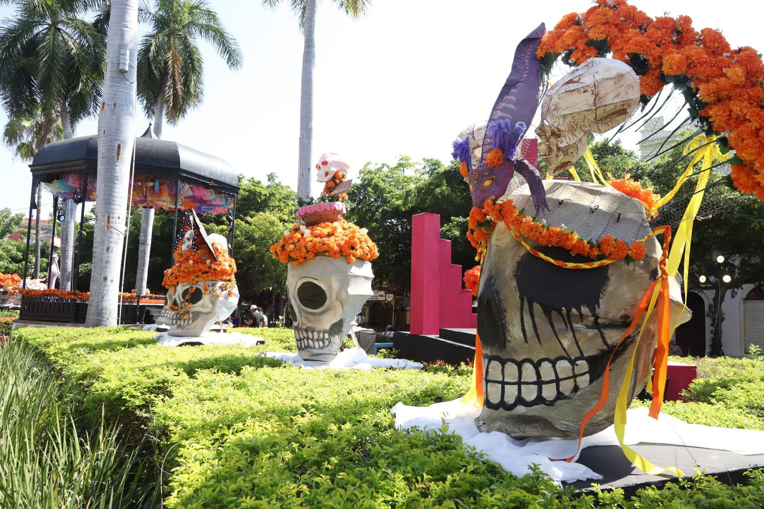 $!Celebraciones de Halloween y Día de Muertos reactivan turismo y economía en Mazatlán