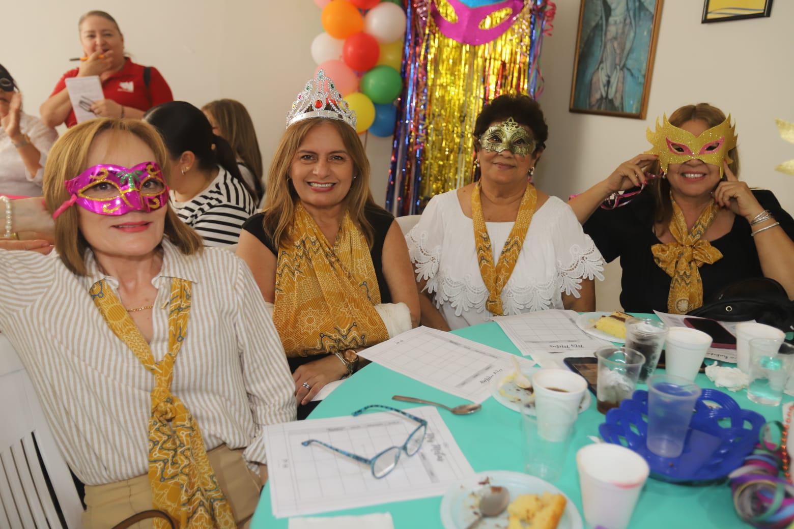 $!Mechita Cubillas de Henderson, Liz Benítez, Vicky de Aguilar y Nelly Sánchez.