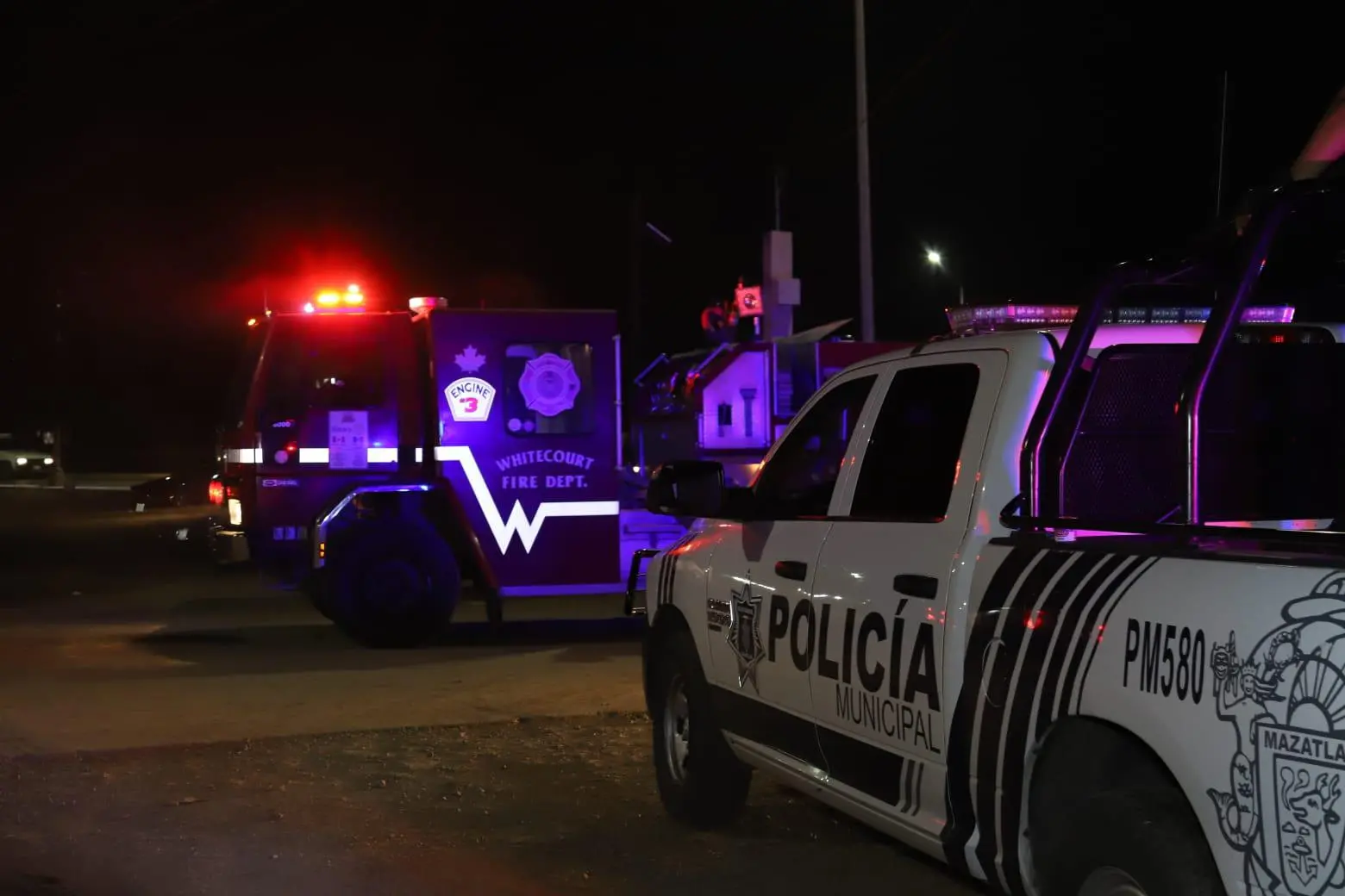 $!Explosión de pirotecnia en tienda de abarrotes genera alarma en Mazatlán