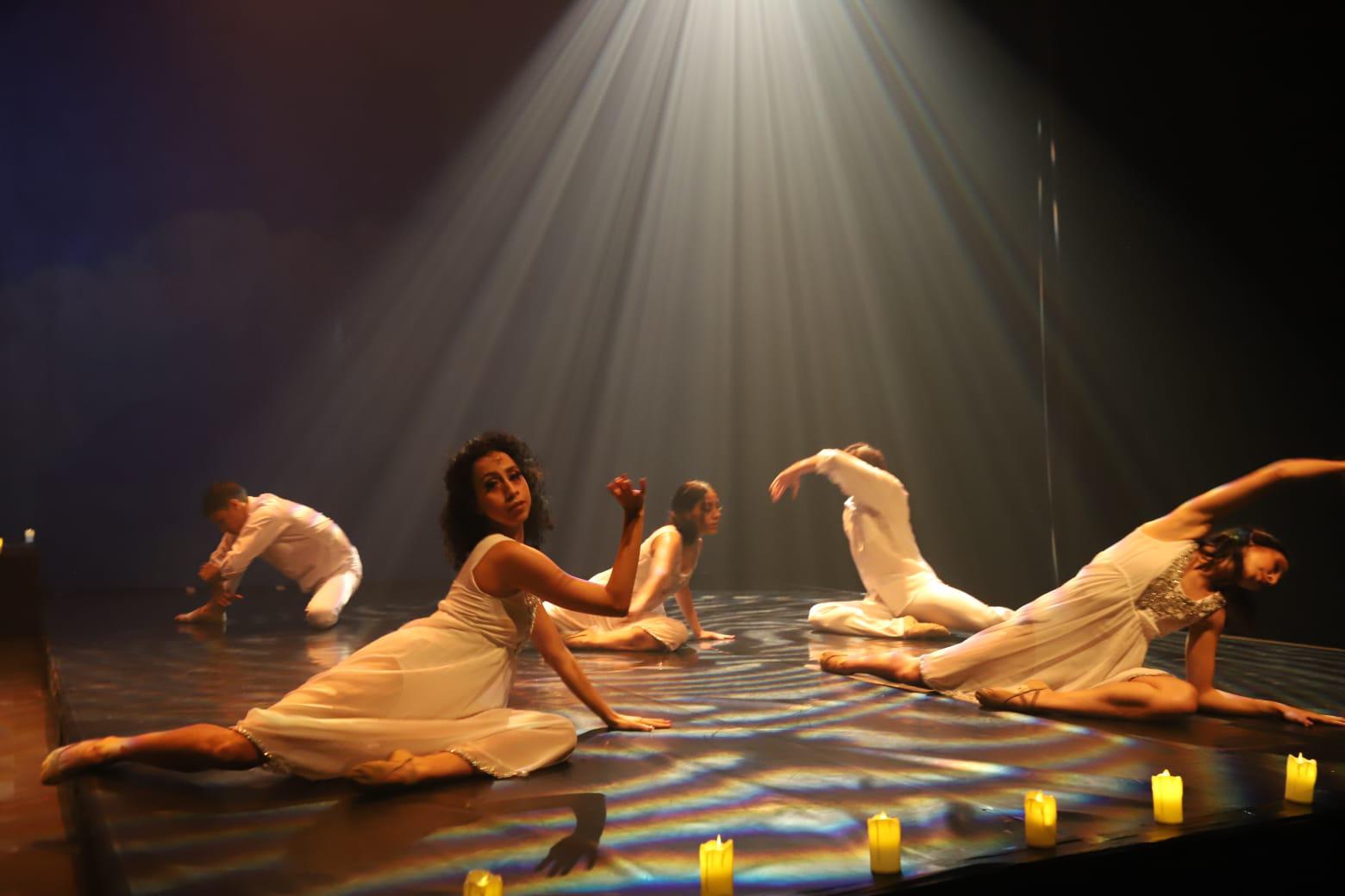 $!Mazatlán celebra la ‘Noche de Esperanza’ con arte y callejoneada de Día de Muertos