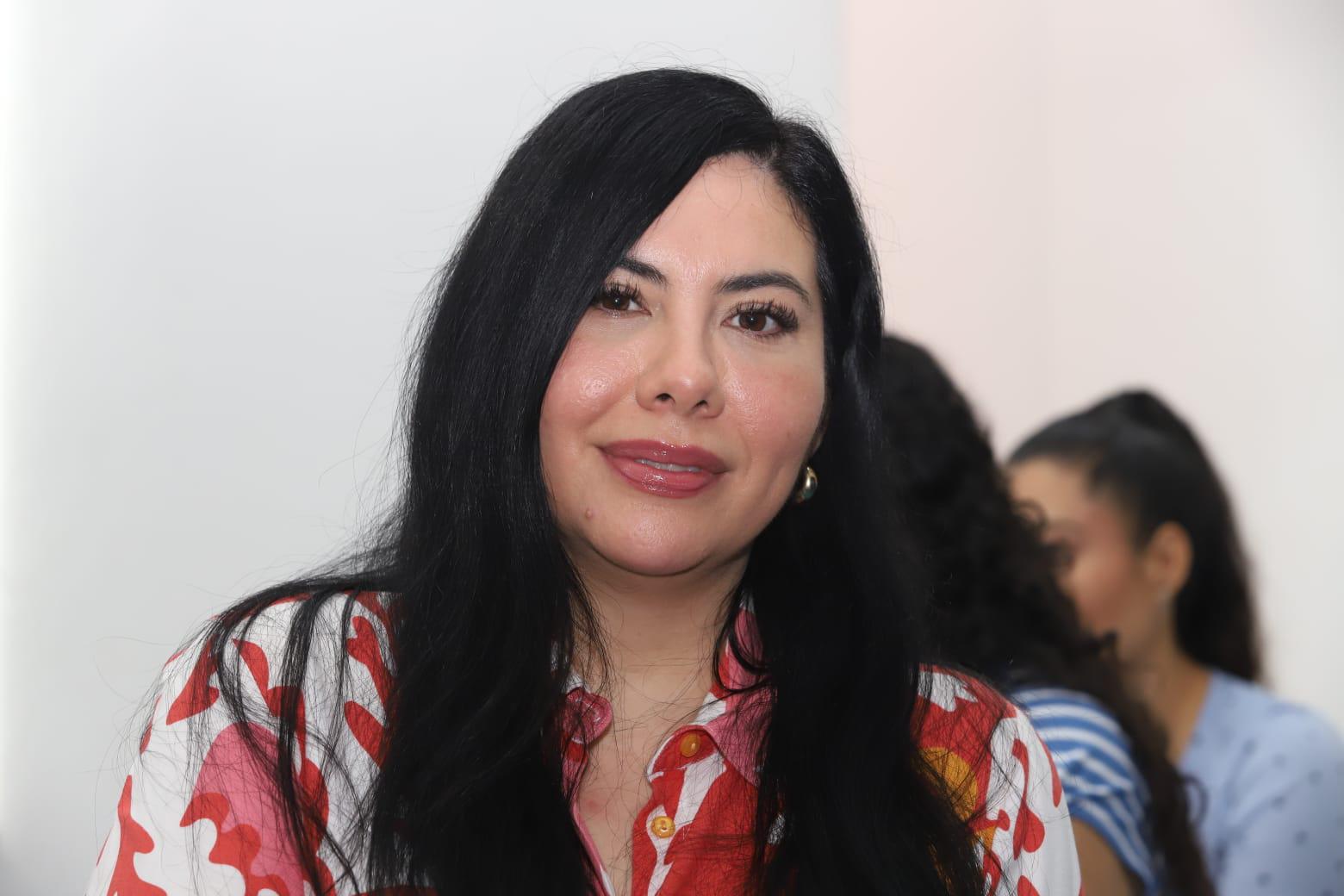 $!Carolina Hernández, presidenta de la Asociación Padres y Compadres.