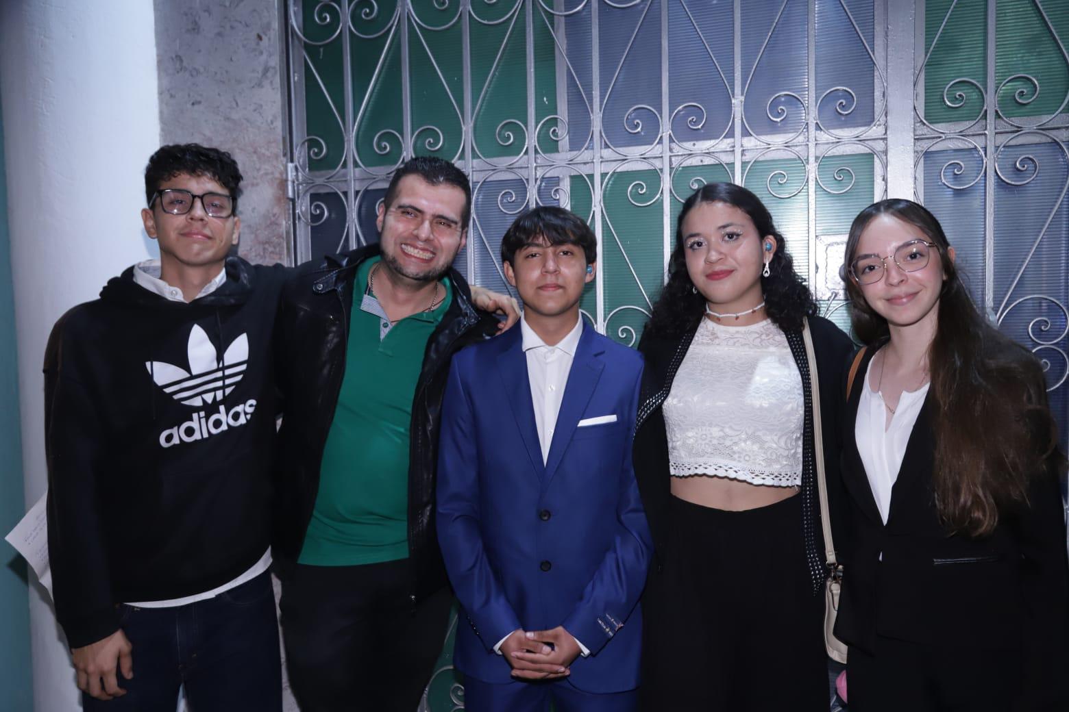 $!Edwin Sosa, Jorge Villa, Javier Ontiveros, Montserrat Balleza y Fernanda Santos.