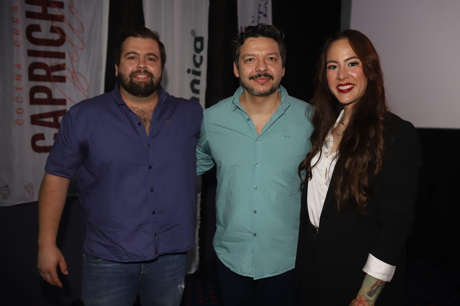 $!Adrián López Ortiz entre Jorge Zorrilla y Carolina Zataráin.