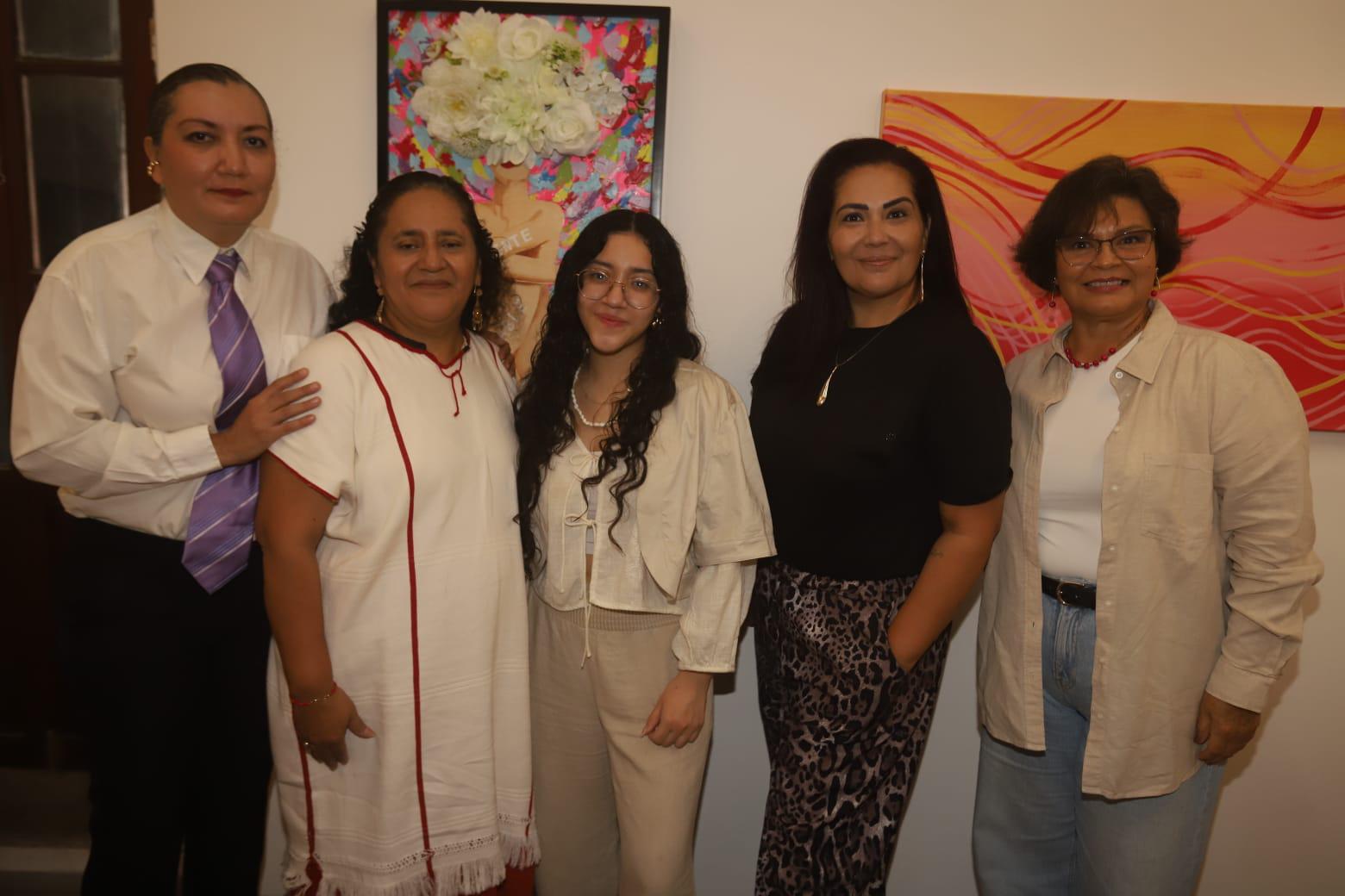 $!Elena Méndez, Aymara Arcoiris, Danna Laila, Gabriela Ortega y Martha Parra.