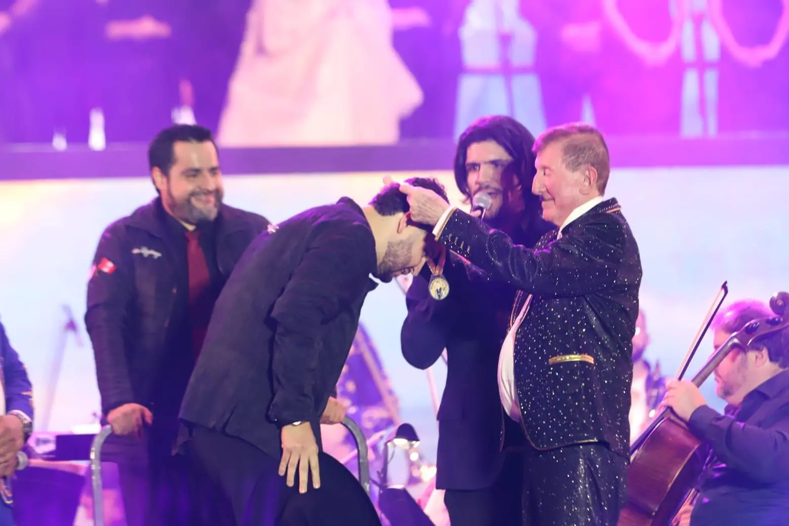 $!El Carnaval de Mazatlán corona a Mariana I como Reina de los Juegos Florales