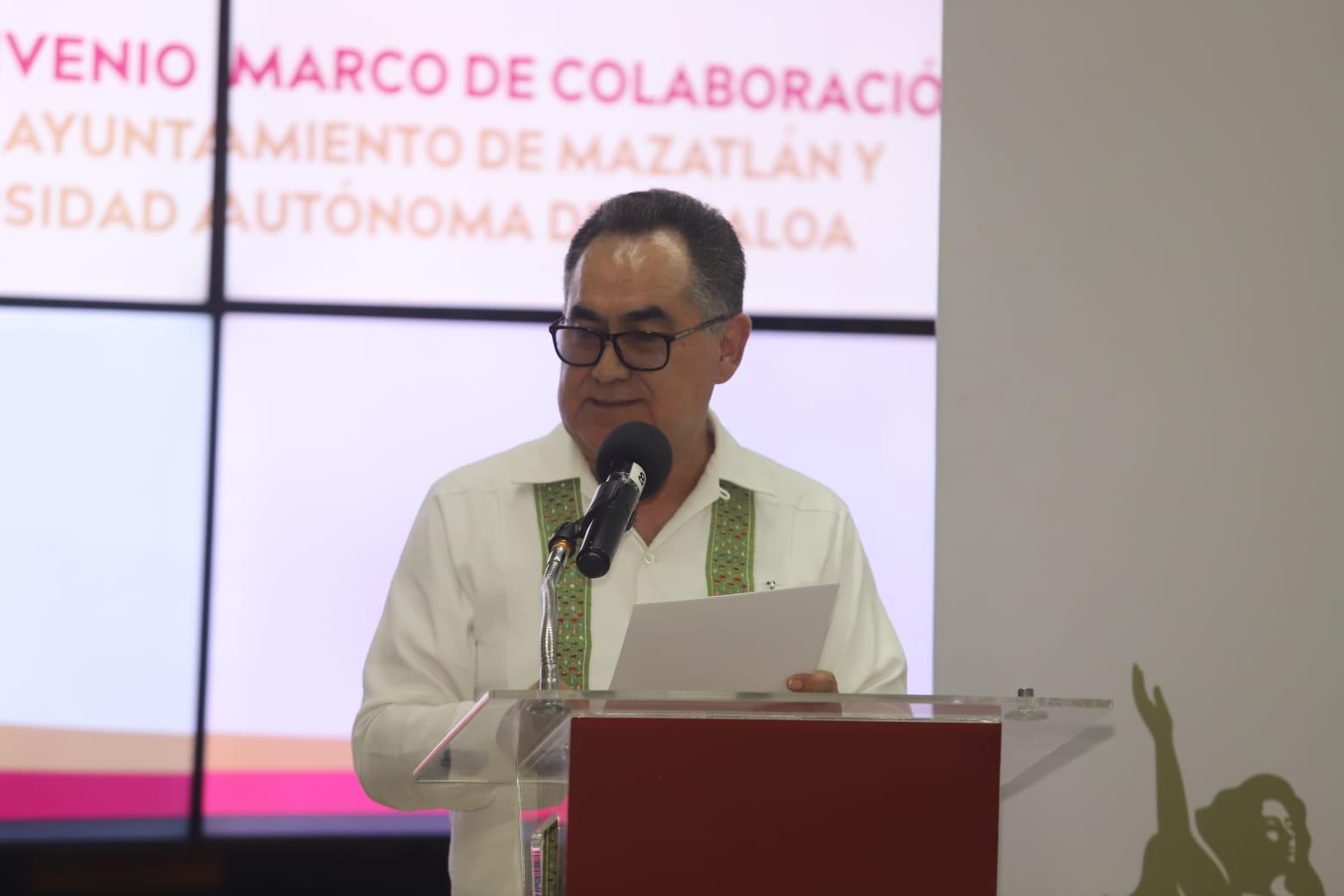 $!Gobierno de Mazatlán y la UAS firman un convenio de colaboración