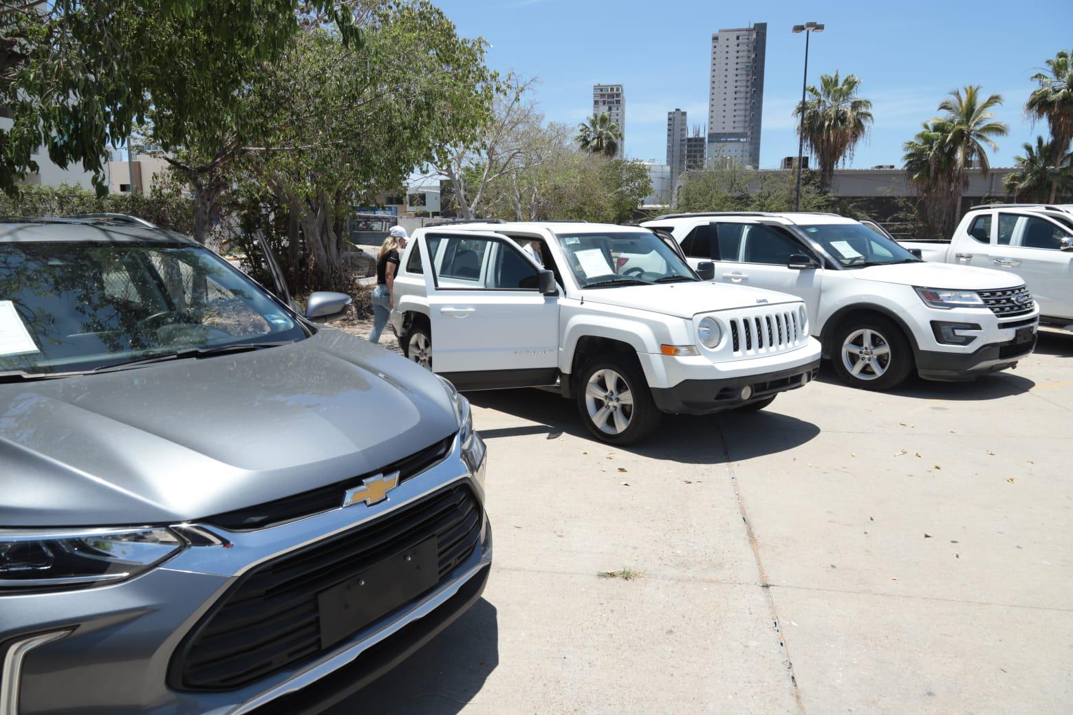 $!Tiene buena respuesta del público Feria de Seminuevos