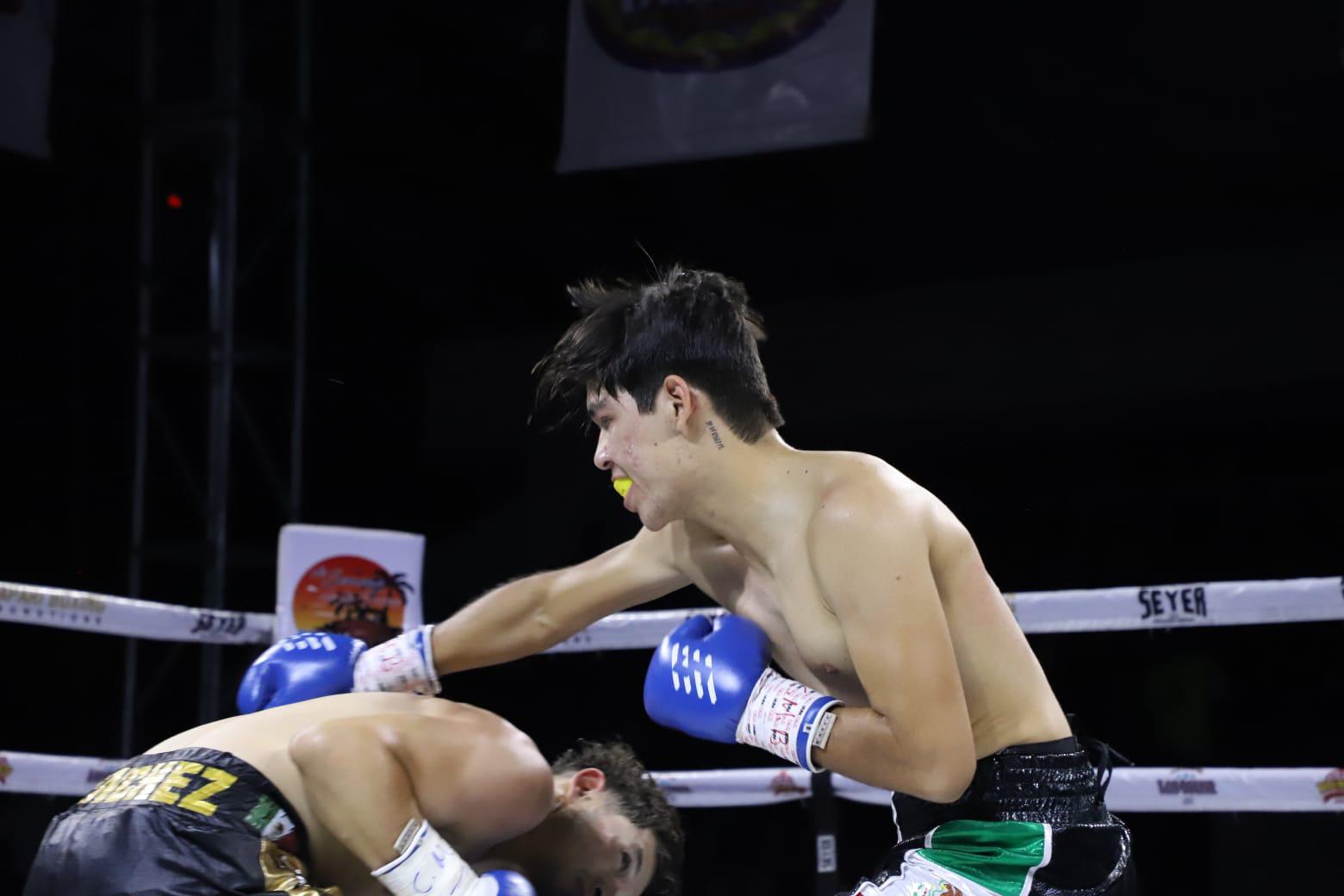 $!‘Veneno’ Aréchiga impone su sello en velada boxística Furia en el Ring