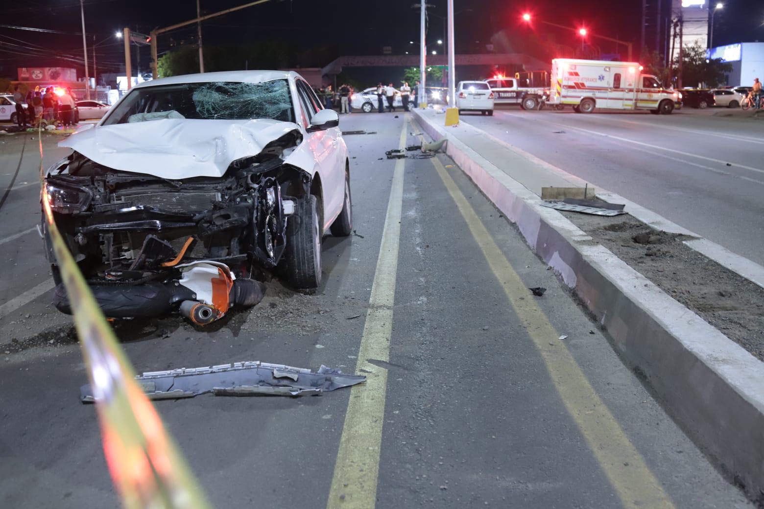 $!Motociclista muere arrollado por un auto en Mazatlán