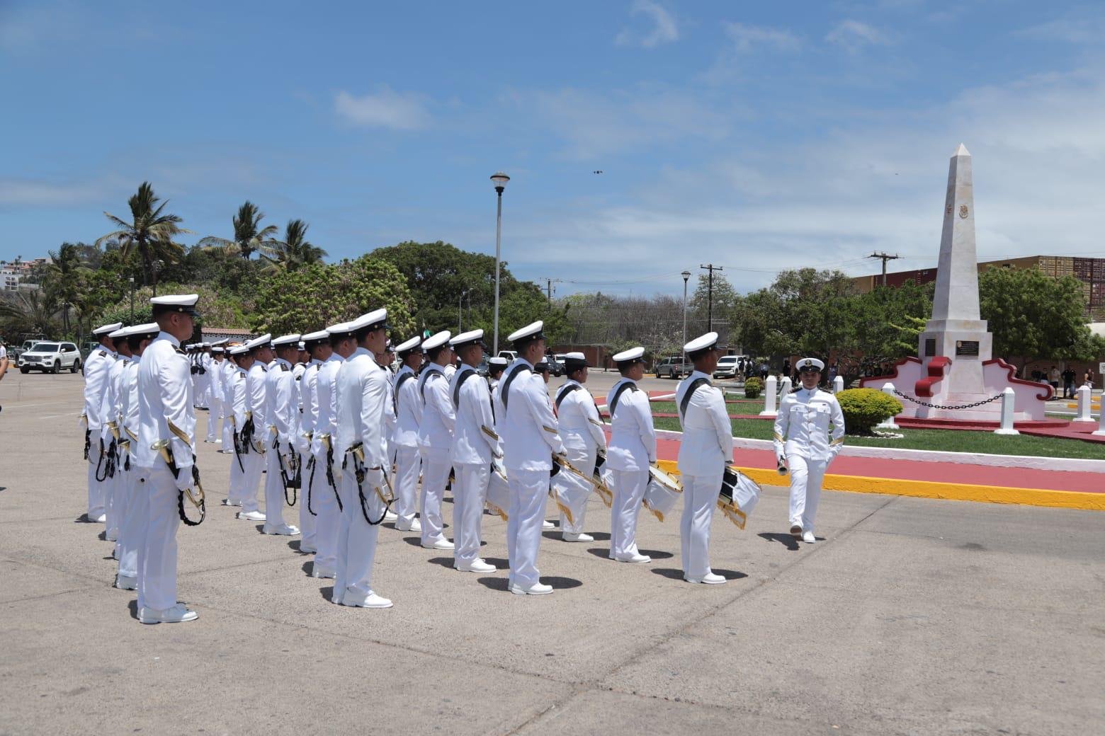 $!Celebran en Mazatlán el 83 aniversario del Día de la Marina