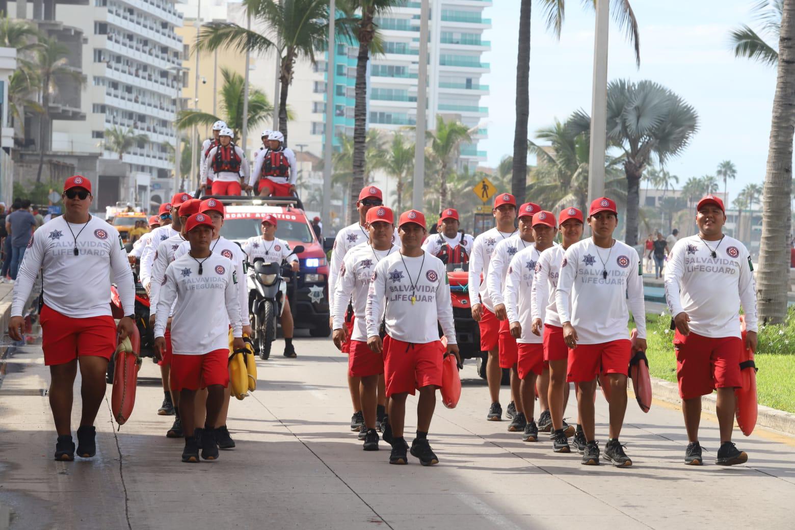 $!Con orgullo patrio y un ambiente festivo celebran desfile por la Independencia de México en Mazatlán
