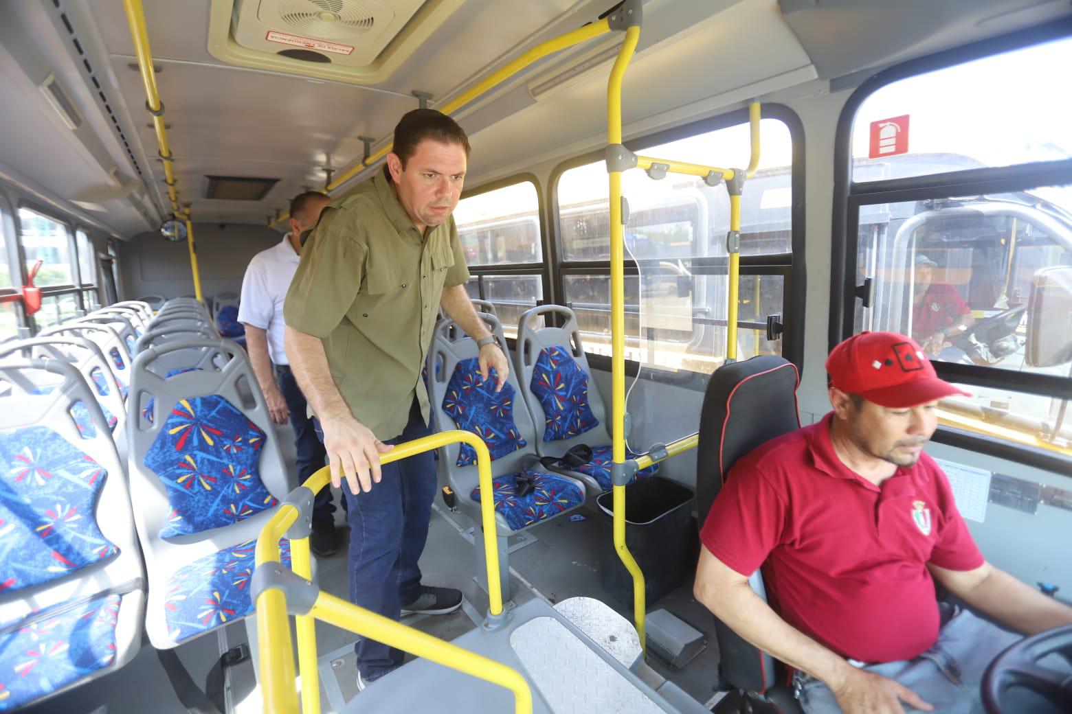 $!Inicia Vialidad y Transporte inspección integral de camiones escolares en Mazatlán