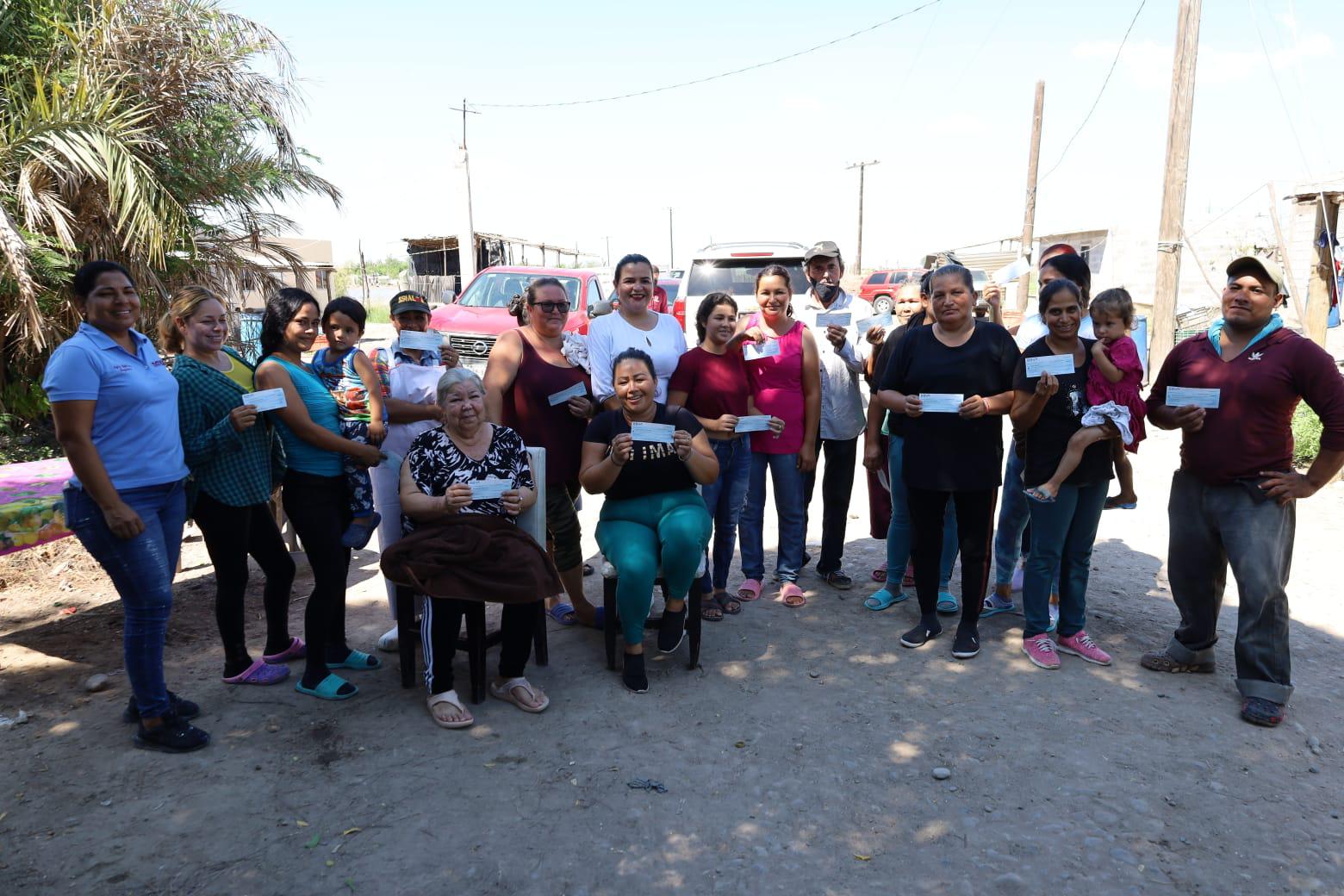 $!Gobiernos de Navolato y Cosalá usan logo de Morena en entrega de apoyos y evento