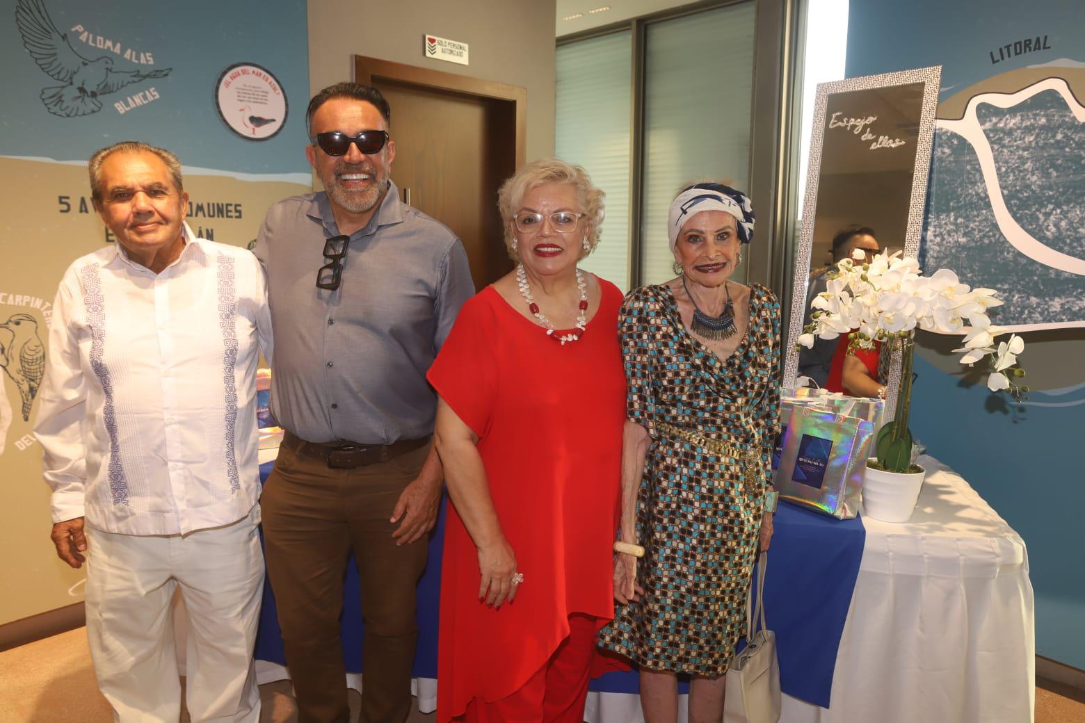 $!Filiberto Cañedo, Hector Guardado, Julieta Montero y Delia León.