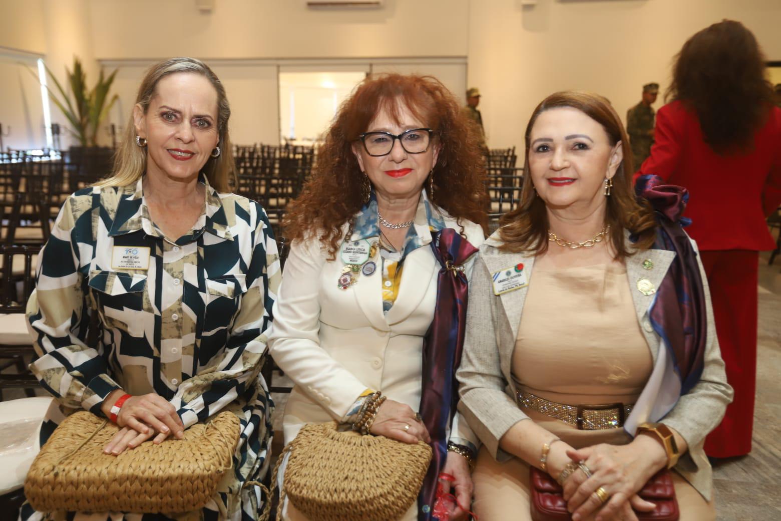 $!Mary de Vela, Blanca Leticia Lozano de Olivares y Amariles de Olivera.