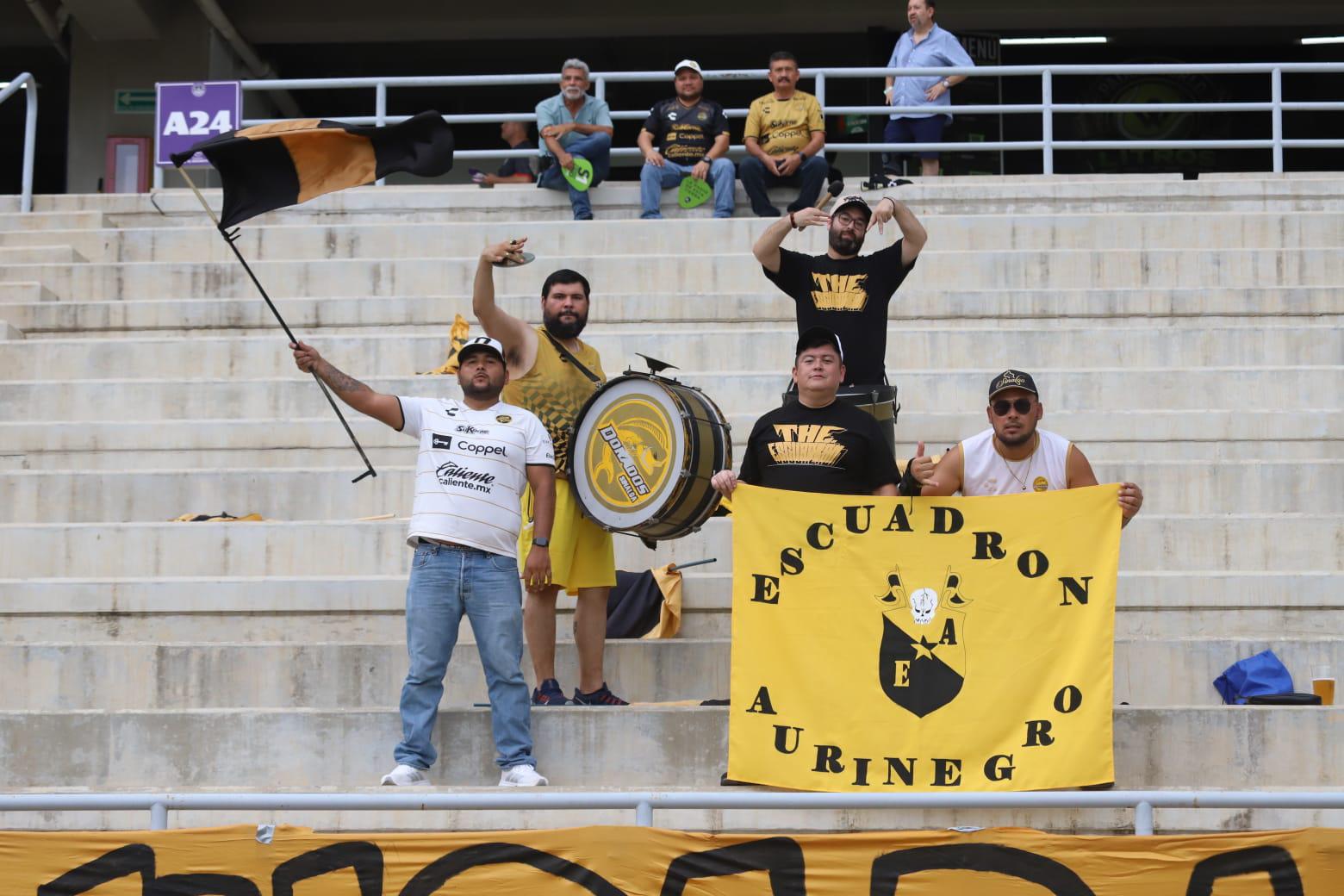 $!El debut de Dorados en Mazatlán decepciona por la escasa asistencia en El Encanto