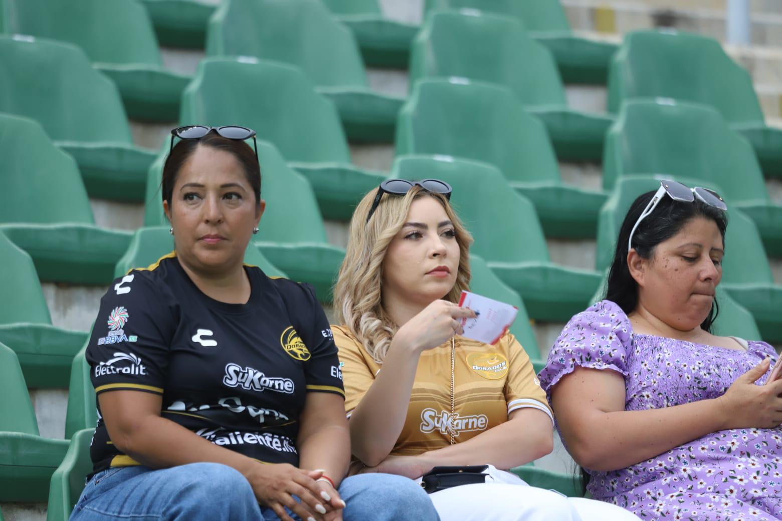 $!El debut de Dorados en Mazatlán decepciona por la escasa asistencia en El Encanto