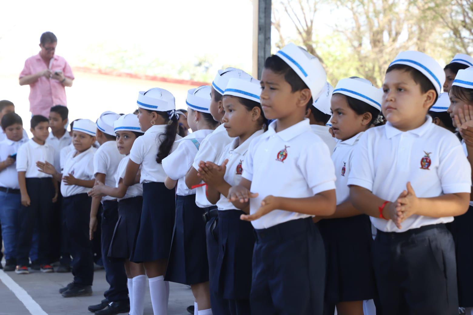 $!Gobierno Municipal realizó Lunes Cívico en la primaria Lázaro Cárdenas, en Villa Unión