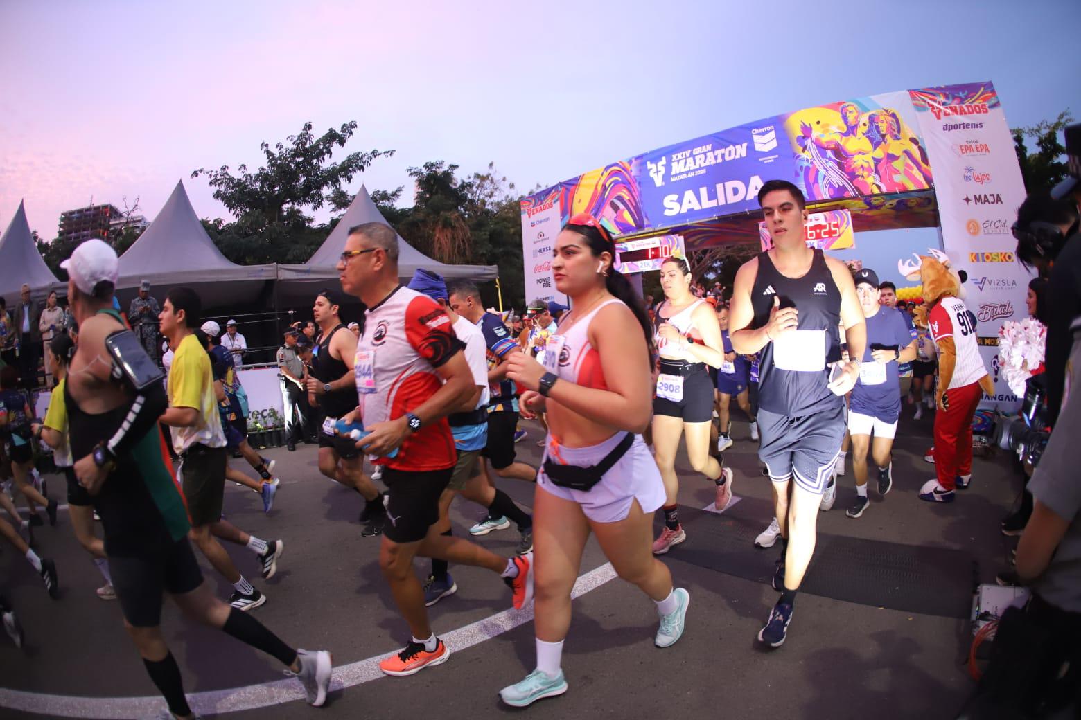 $!Se pone en marcha la fiesta de los 21K y 42K del Gran Maratón Mazatlán