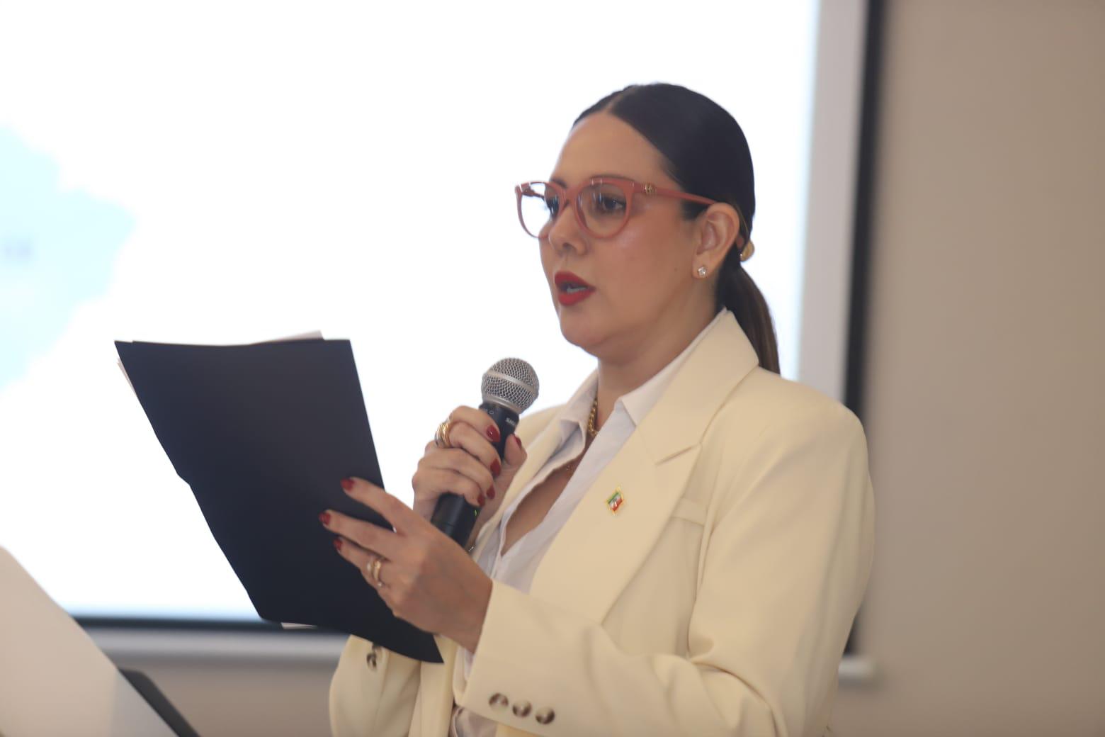 $!Apuestan a la anfitrionía para que regrese turismo y recomienden a Mazatlán