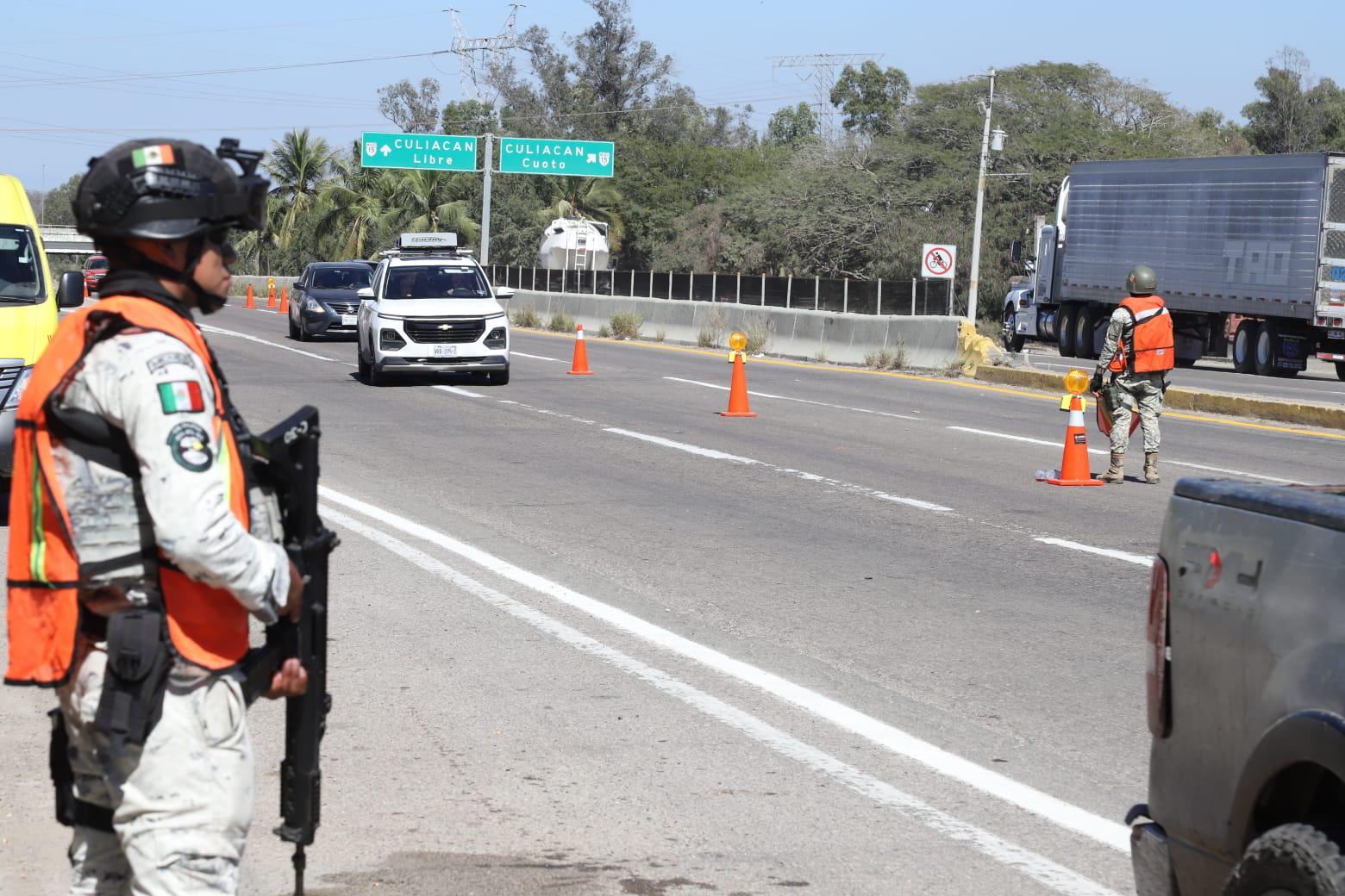 $!Refuerzan seguridad en entradas a Mazatlán con operativo de inspección y vigilancia