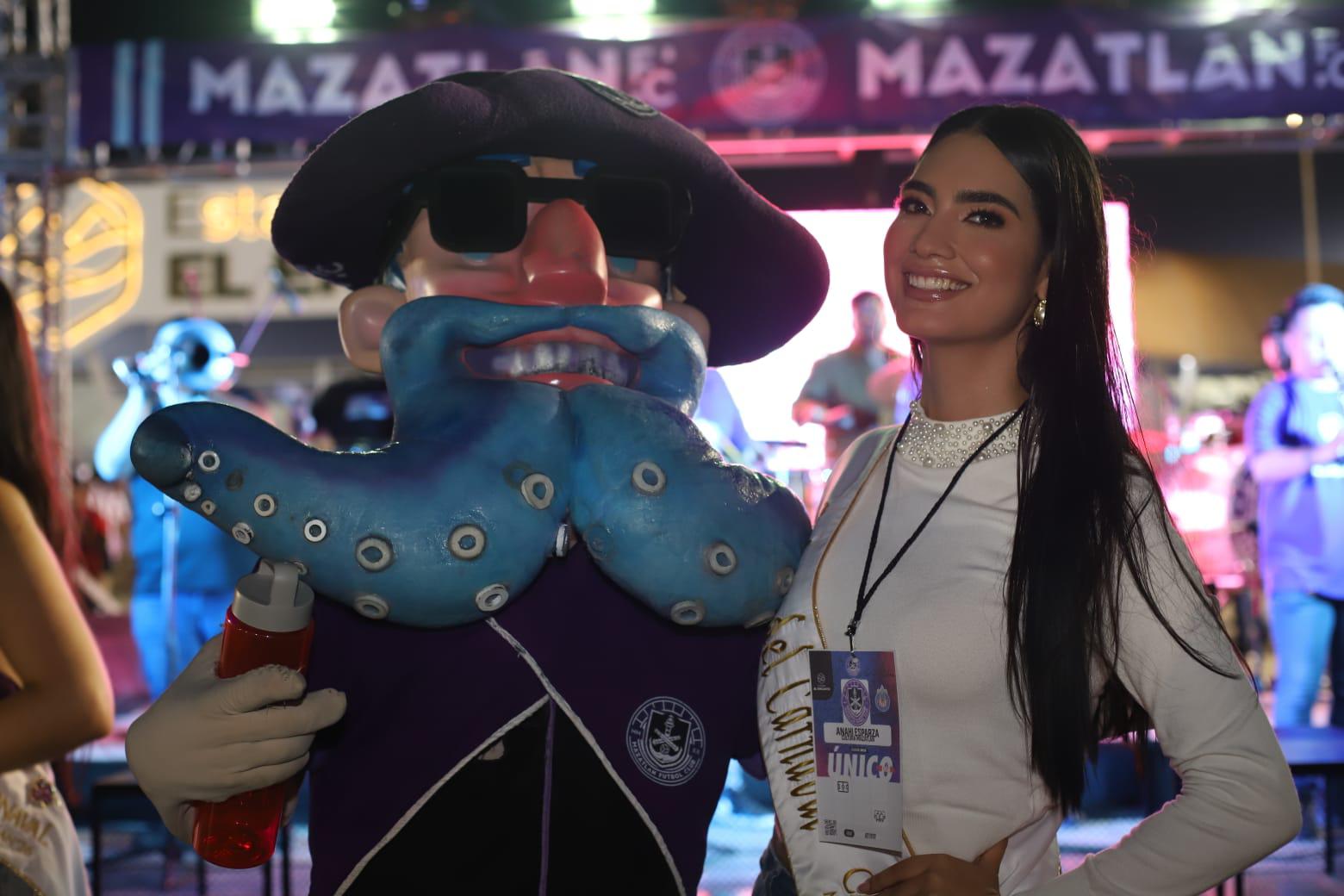 $!Chivas invade Mazatlán: El Encanto se tiñe de rojiblanco en el torneo de la despedida cañonera