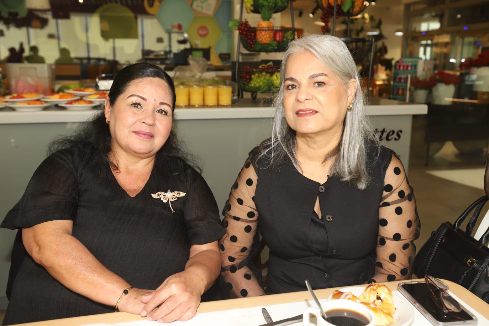 $!Alma García y Lourdes Iribe.