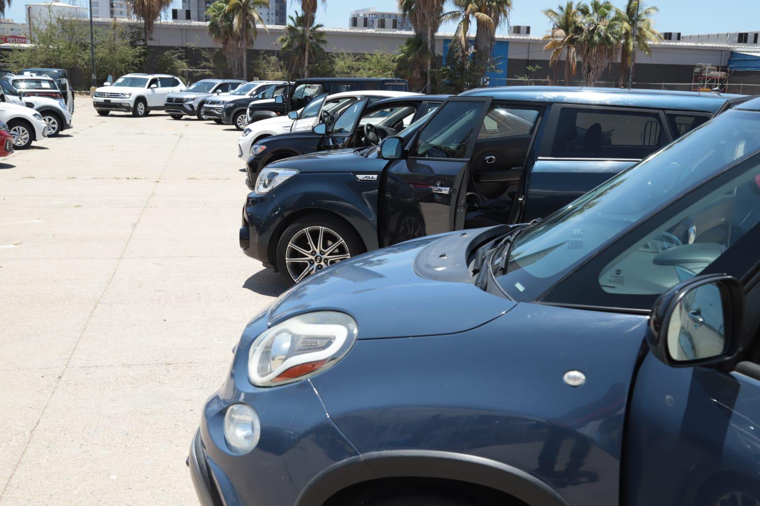 $!Tiene buena respuesta del público Feria de Seminuevos