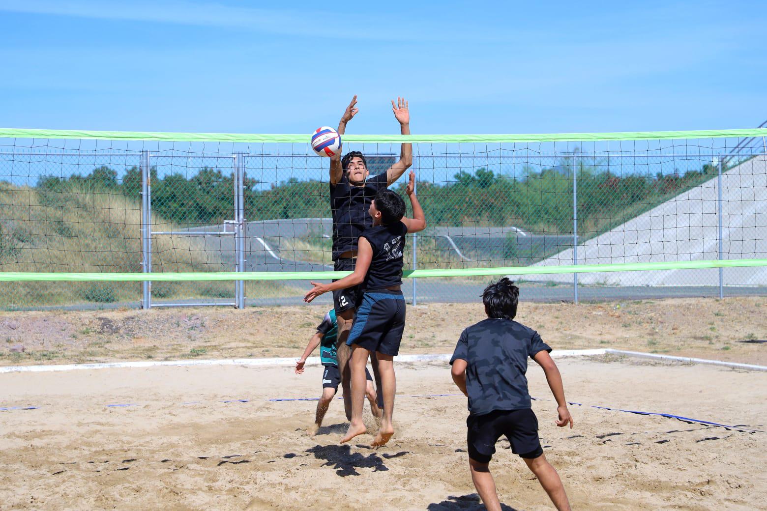$!Le arrebata Navolato una categoría a Culiacán en Zonal de voleibol de playa