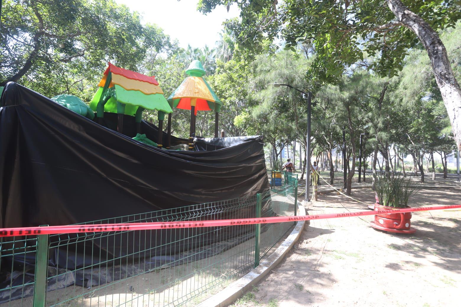 $!Alistan últimos detalles en el Parque Central previo a la inauguración del segundo Sendero de Paz en Mazatlán