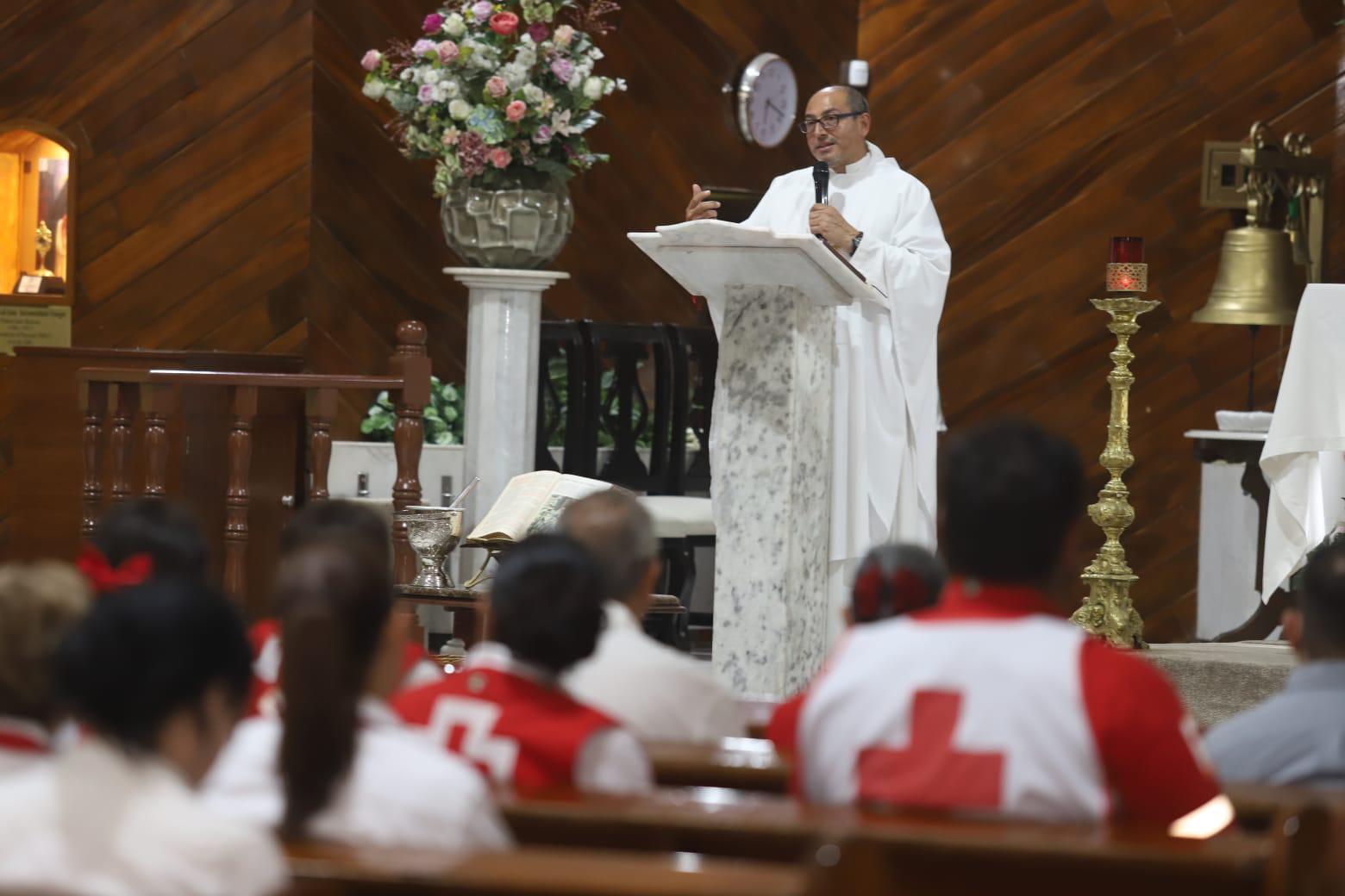 $!Celebran con misa Día del Socorrista, en Mazatlán