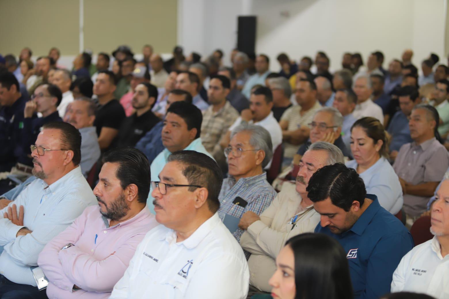 $!Capacitan a ingenieros y constructores como Directores Responsables de Obras