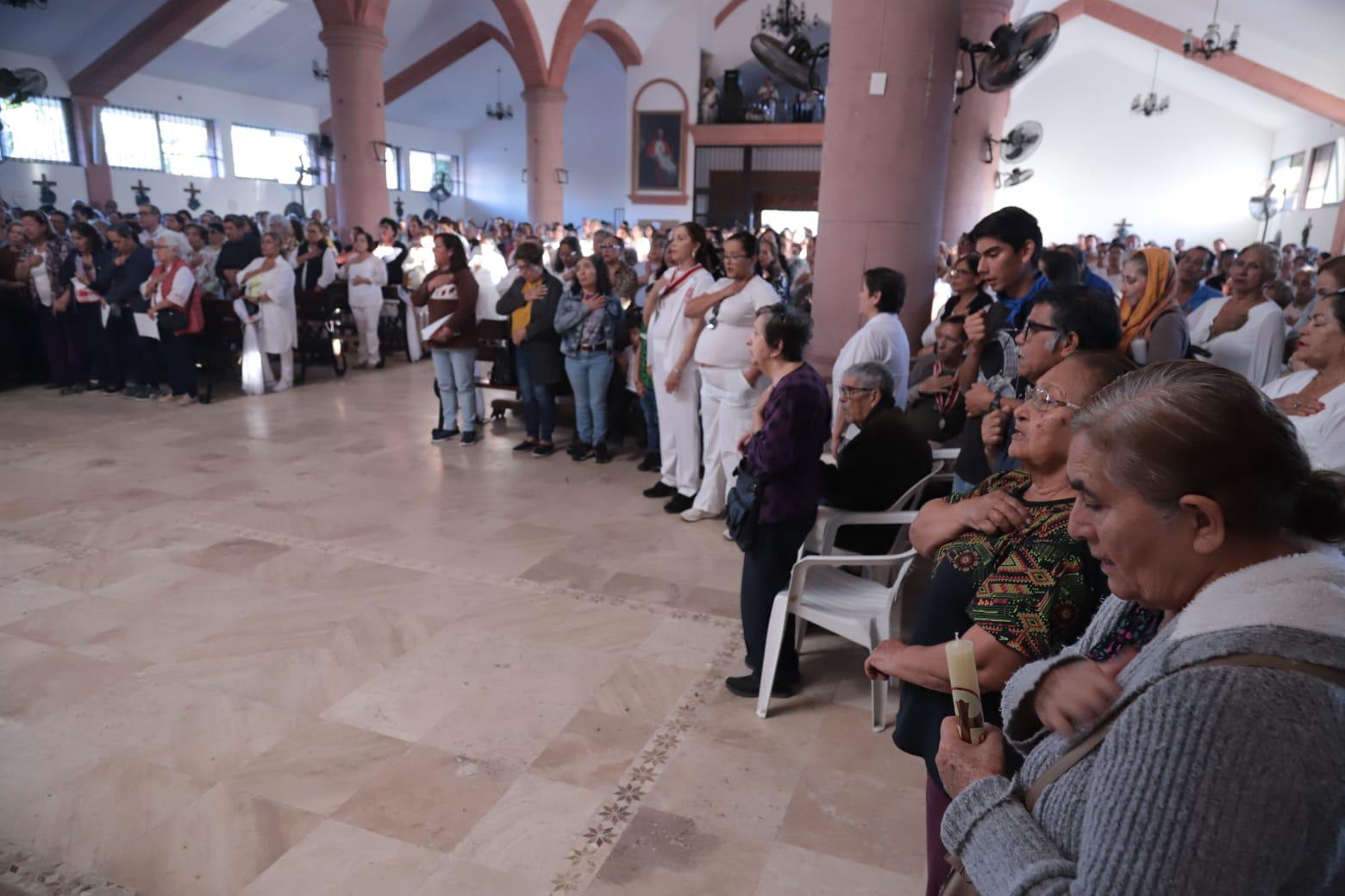 $!Reciben con devoción a la Virgen de Nazaret en la parroquia San Juan Apóstol y Evangelista