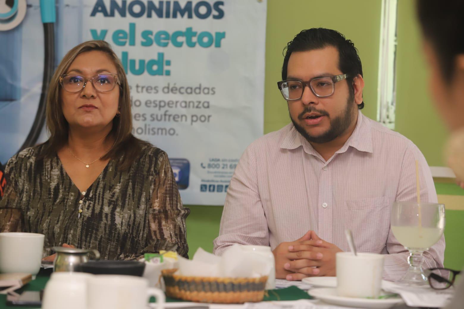 $!Alertan especialistas sobre el alcoholismo como una enfermedad crónica que exige atención integral