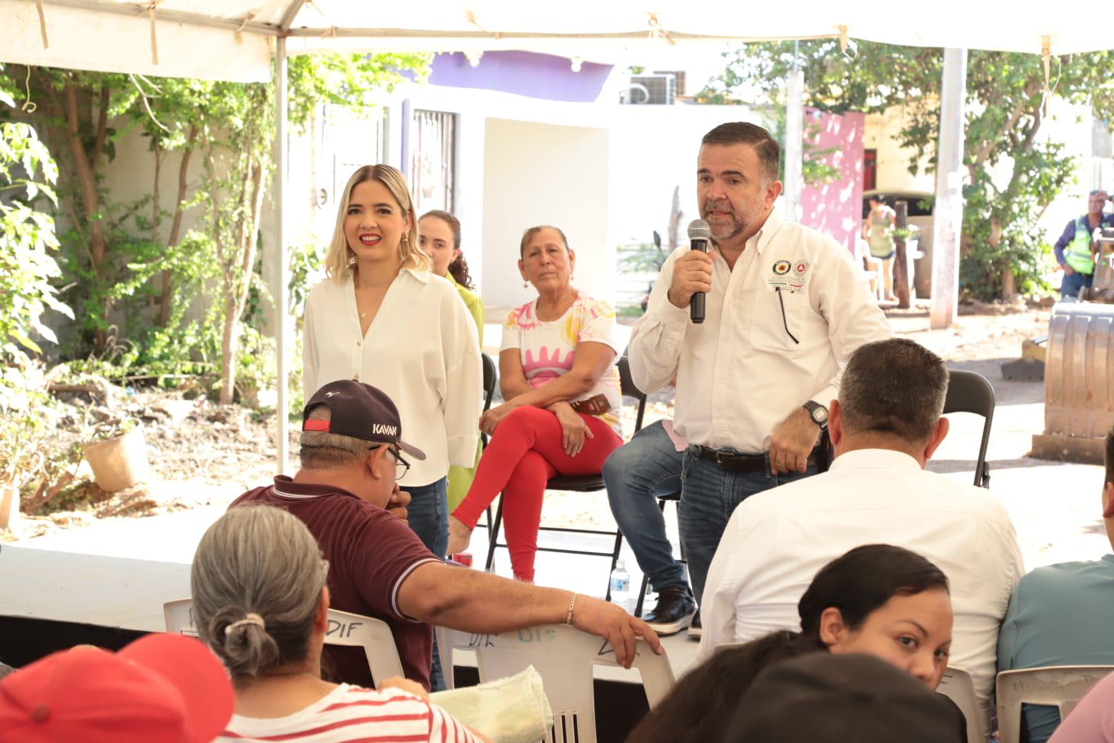 $!Dan banderazo de inicio de obras en la colonia Loma Bonita, en Mazatlán