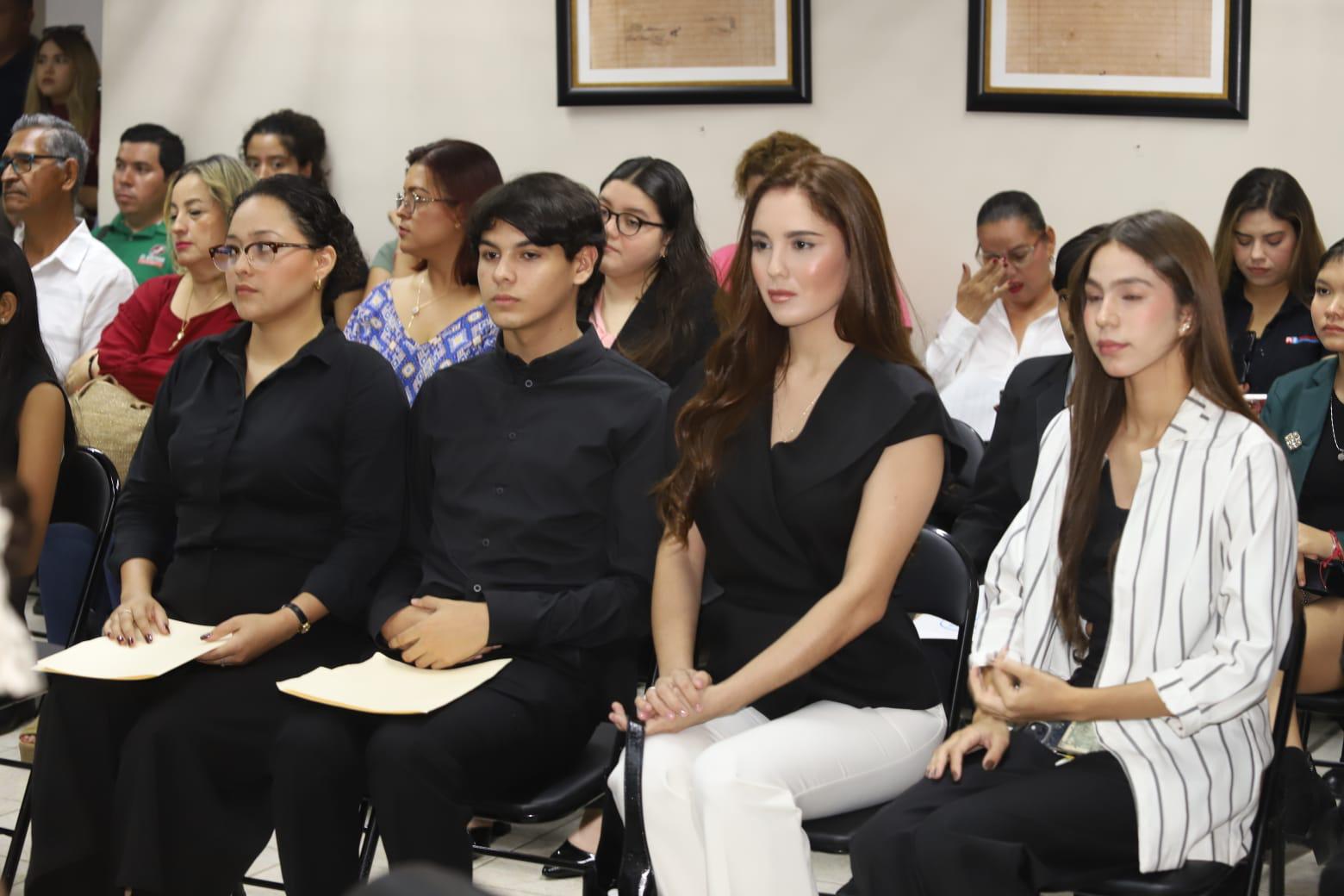 $!Los jóvenes electos se comprometieron a trabajar junto al Gobierno Municipal para generar un impacto positivo a la comunidad.