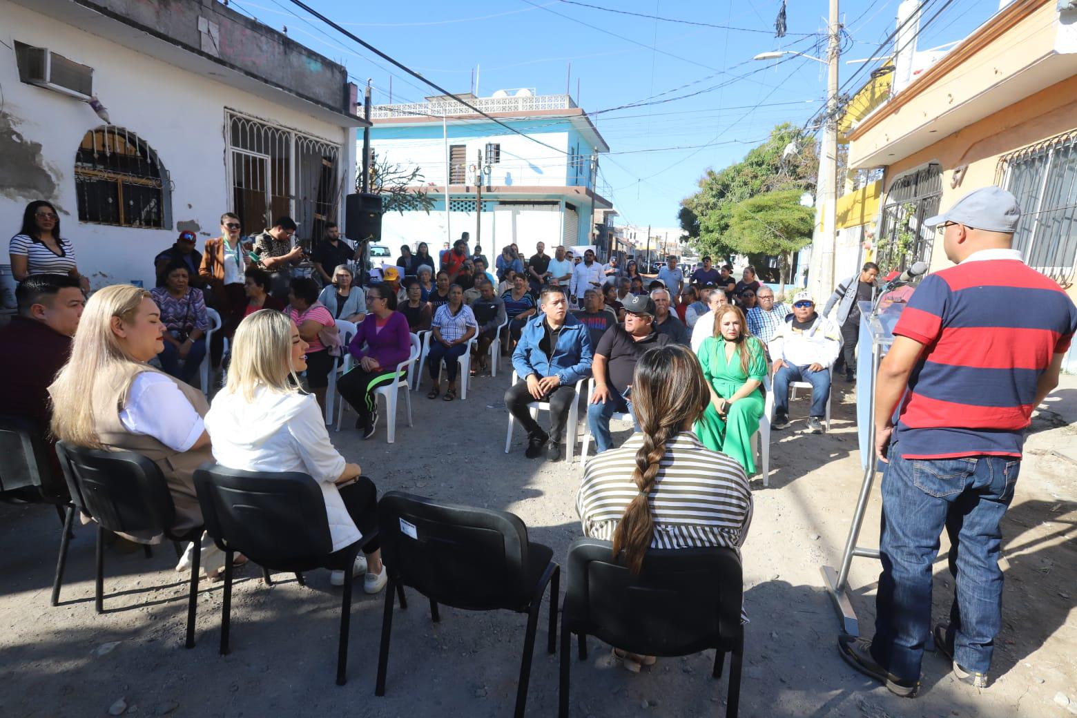 $!Gobierno de Mazatlán inicia obra de pavimentación y rehabilitación hidráulica en calle de la colonia Insurgentes